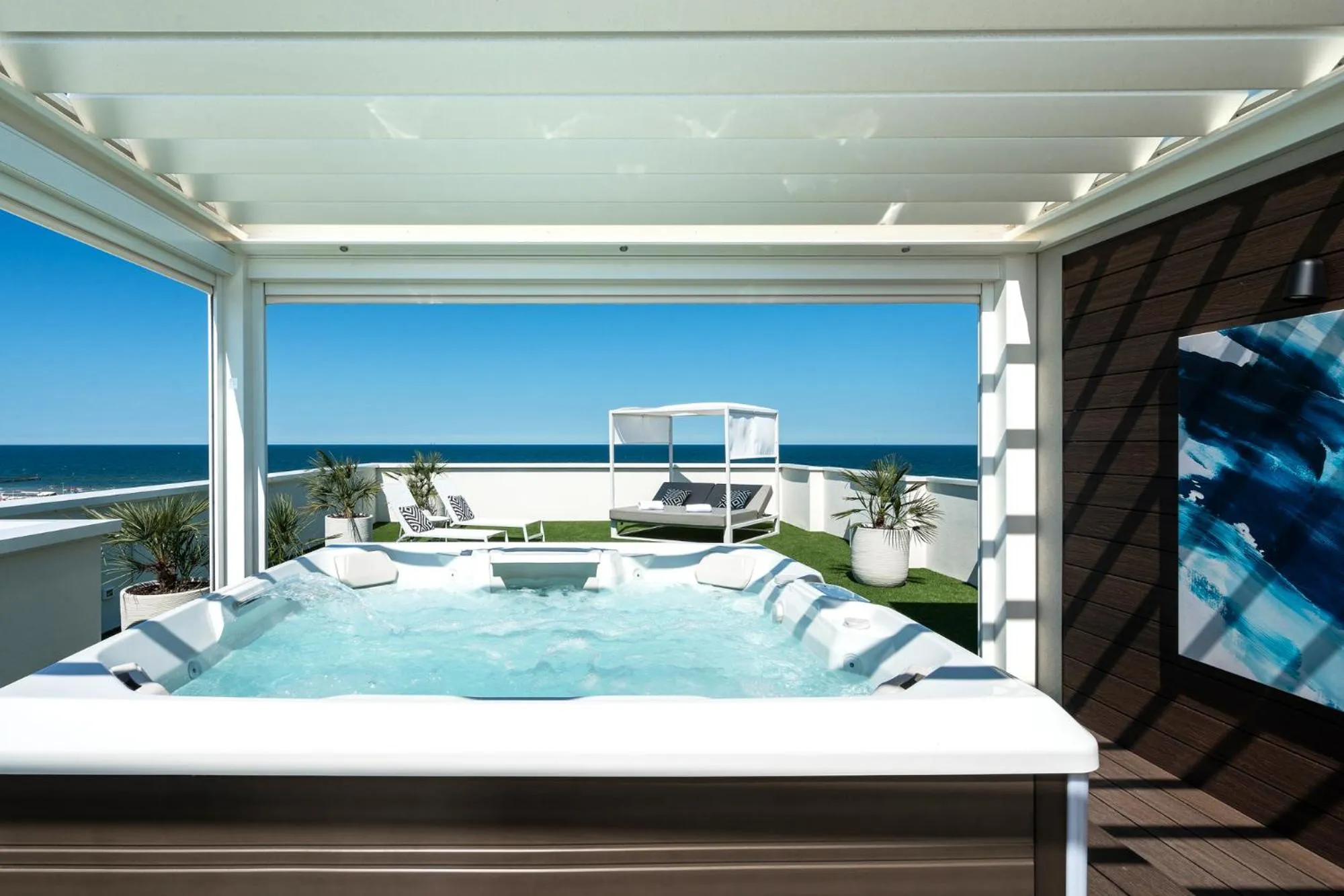 View (from property/room), Bed in Litoraneo Suite Hotel