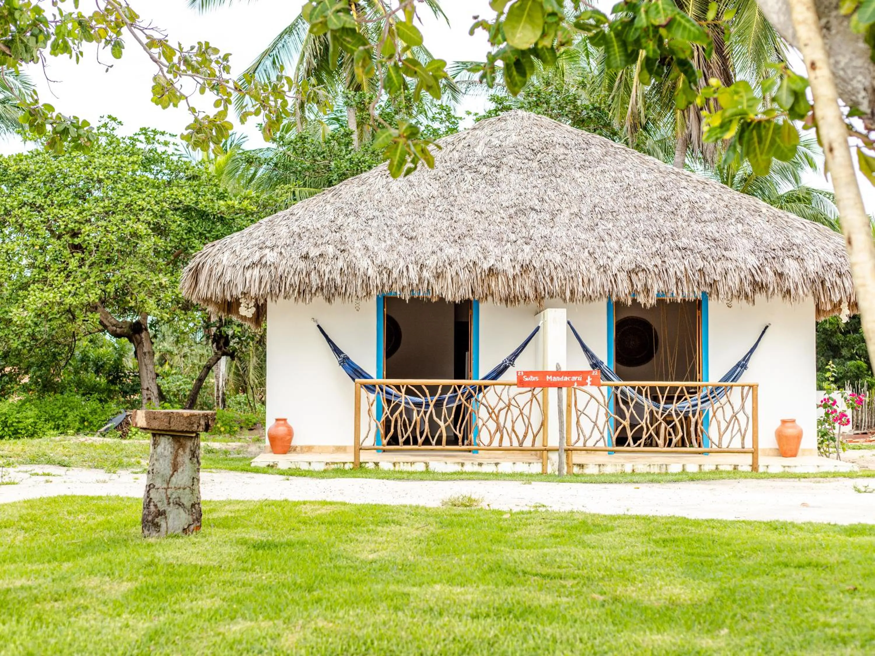 Facade/entrance in Chalés Caminho dos Ventos em Barrinha de Baixo, CE, 9km do Preá