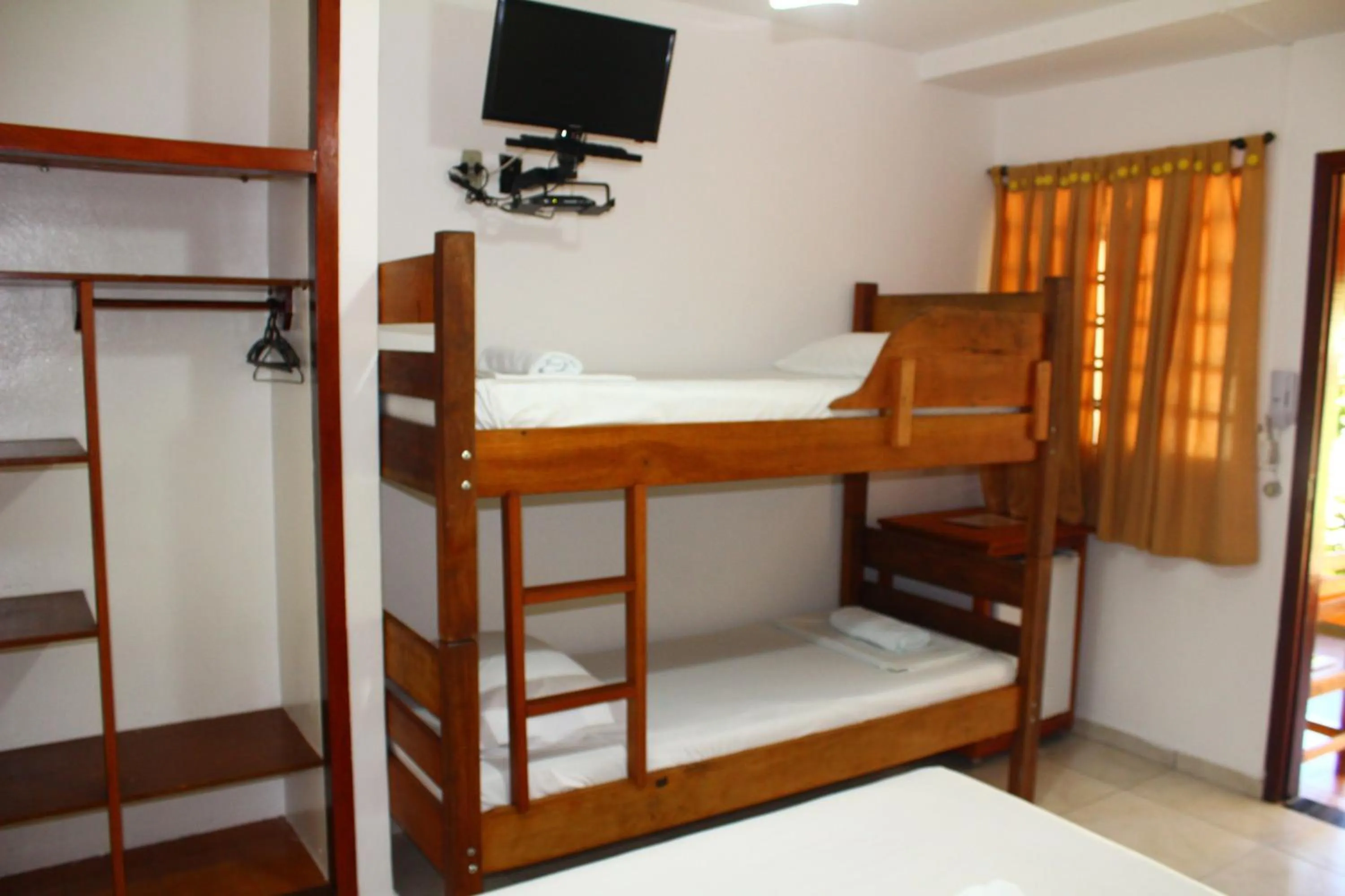 Bedroom, Bed in Pousada Vale da Montanha