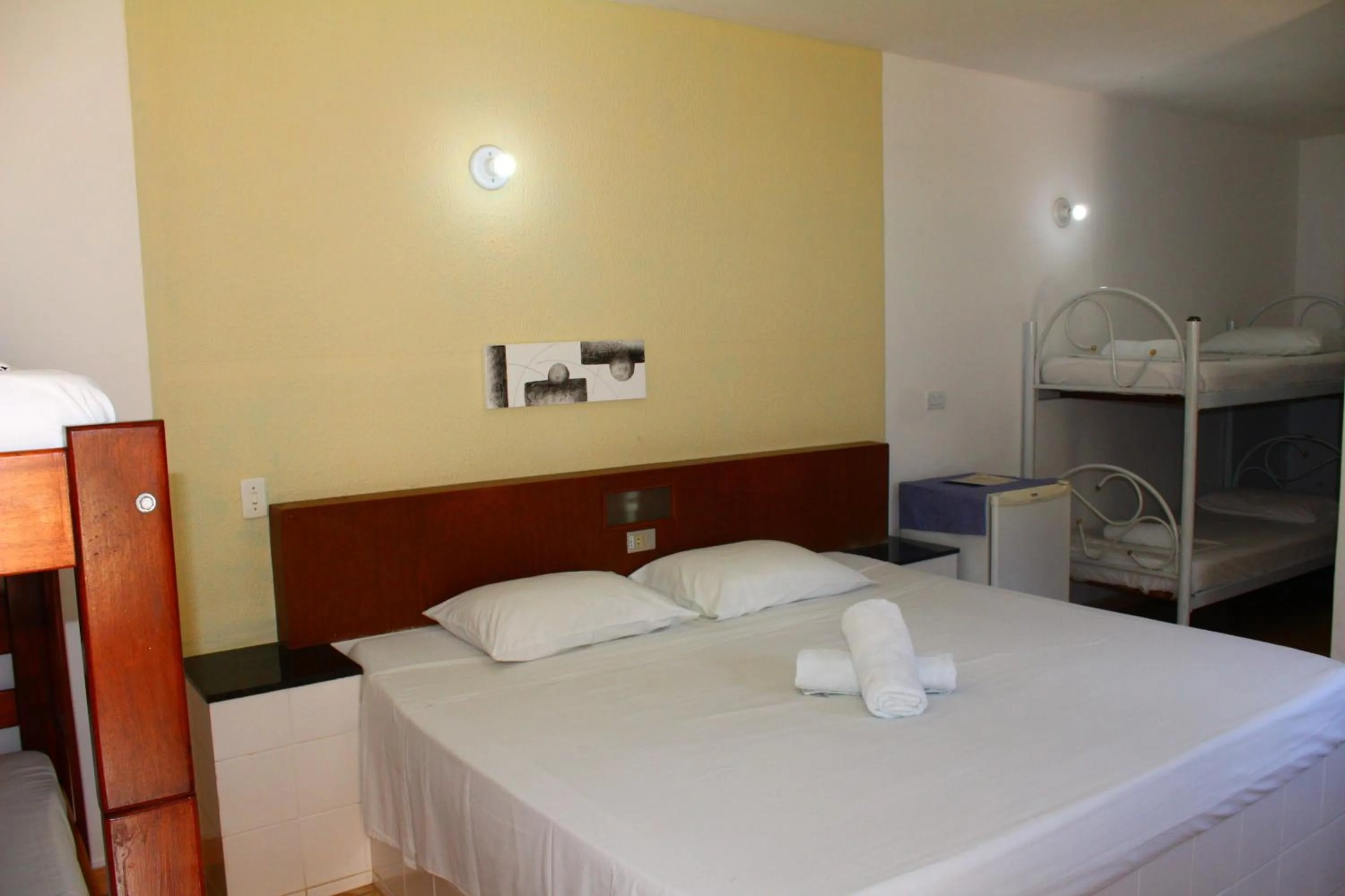 Photo of the whole room, Bed in Pousada Vale da Montanha