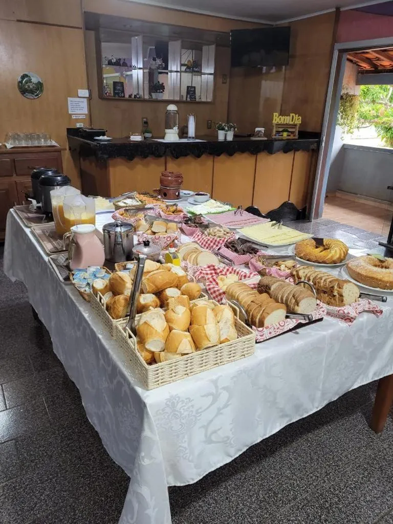 Breakfast in Pousada Vale da Montanha