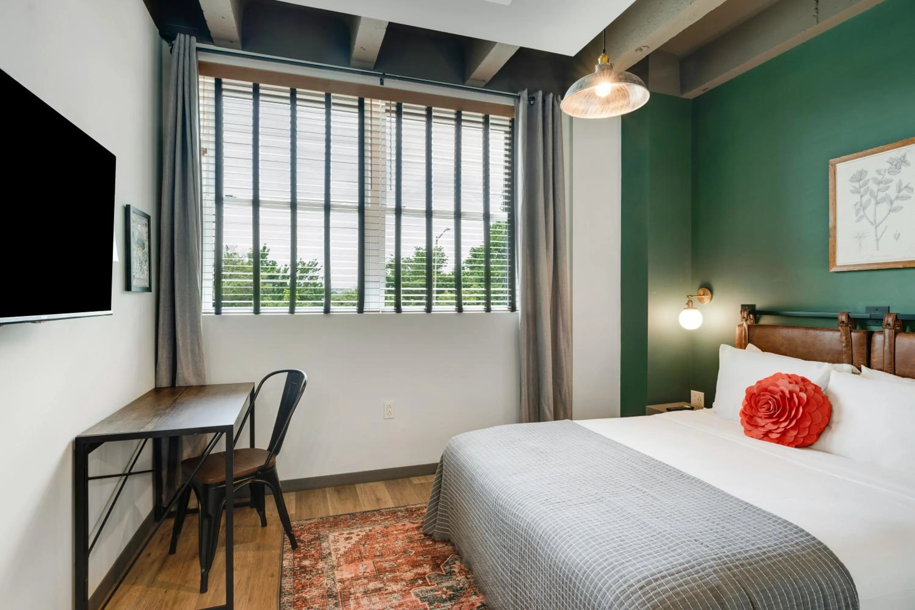 Photo of the whole room in Hotel Nell - Union Market