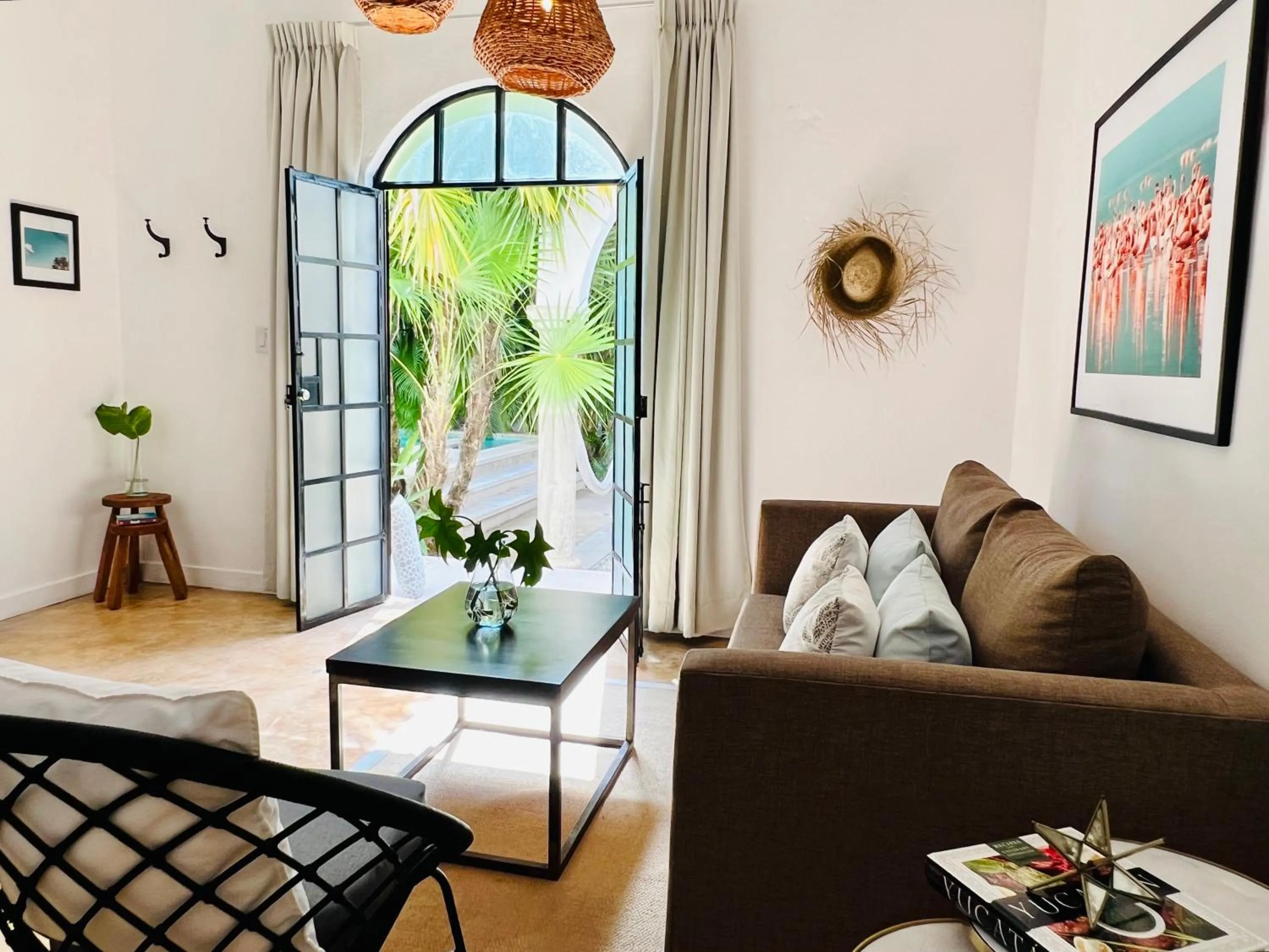 Living room in The Diplomat Boutique Hotel