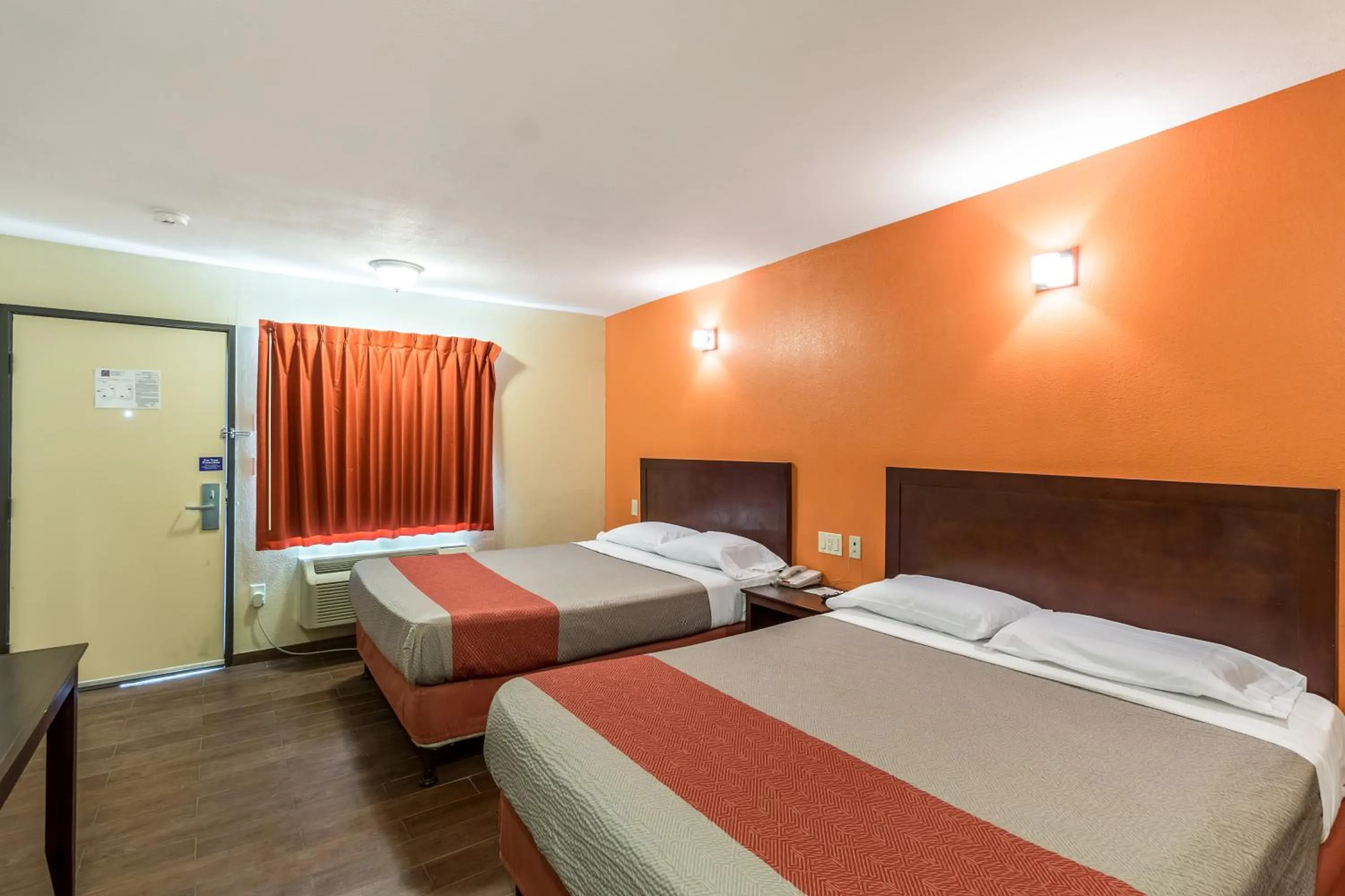 Deluxe Queen Room with Two Queen Beds - Smoking in Motel 6-Blythe, CA - South