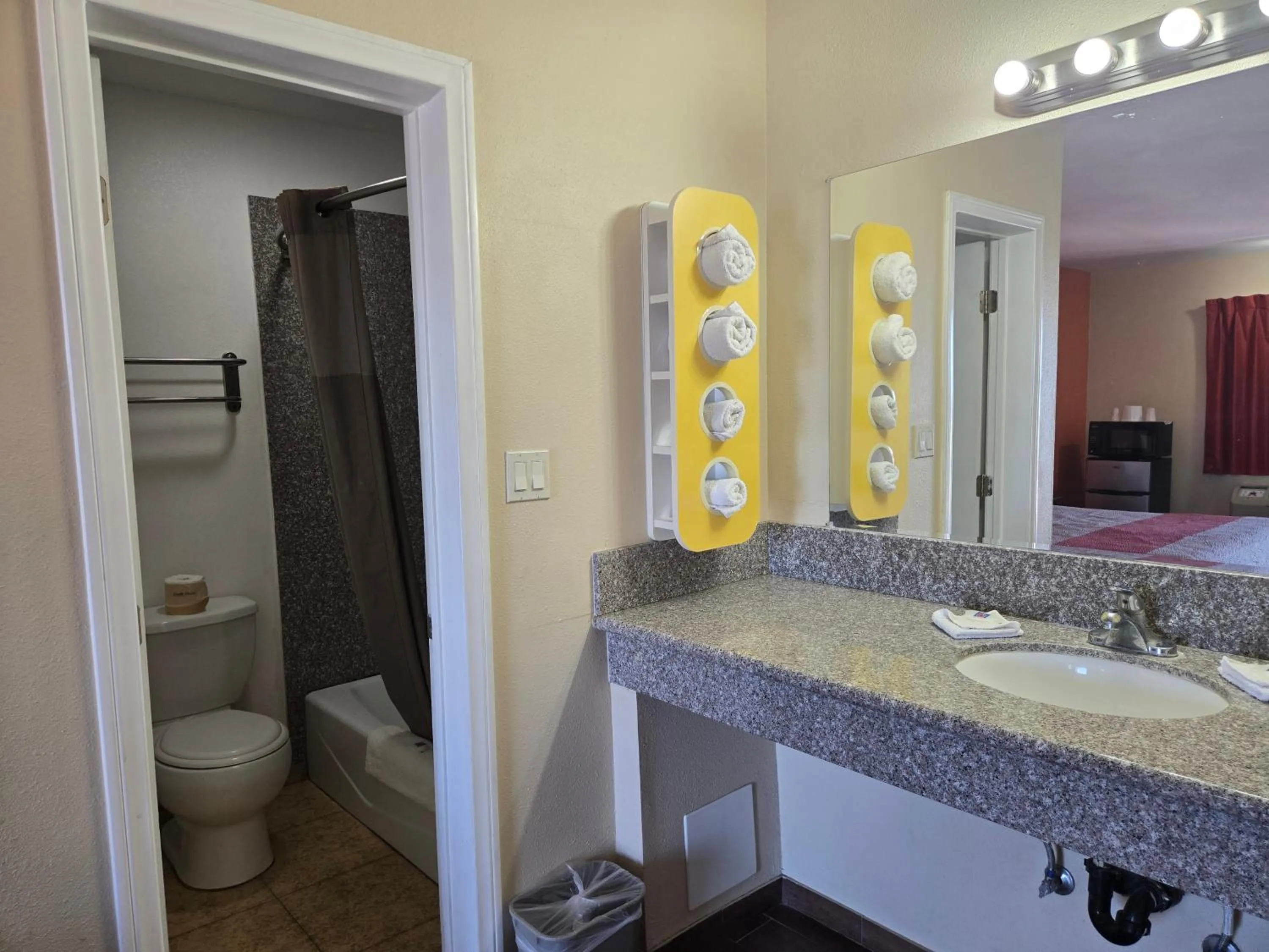 Shower in Motel 6-Blythe, CA - South