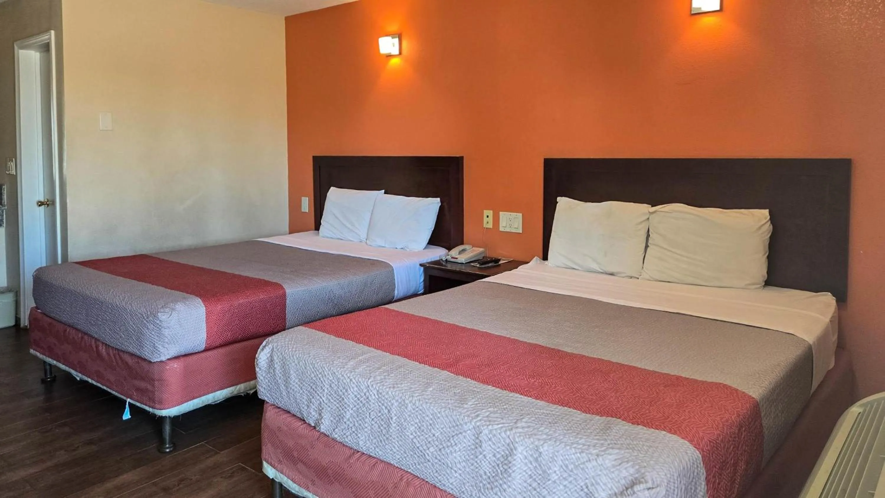 Bedroom, Bed in Motel 6-Blythe, CA - South