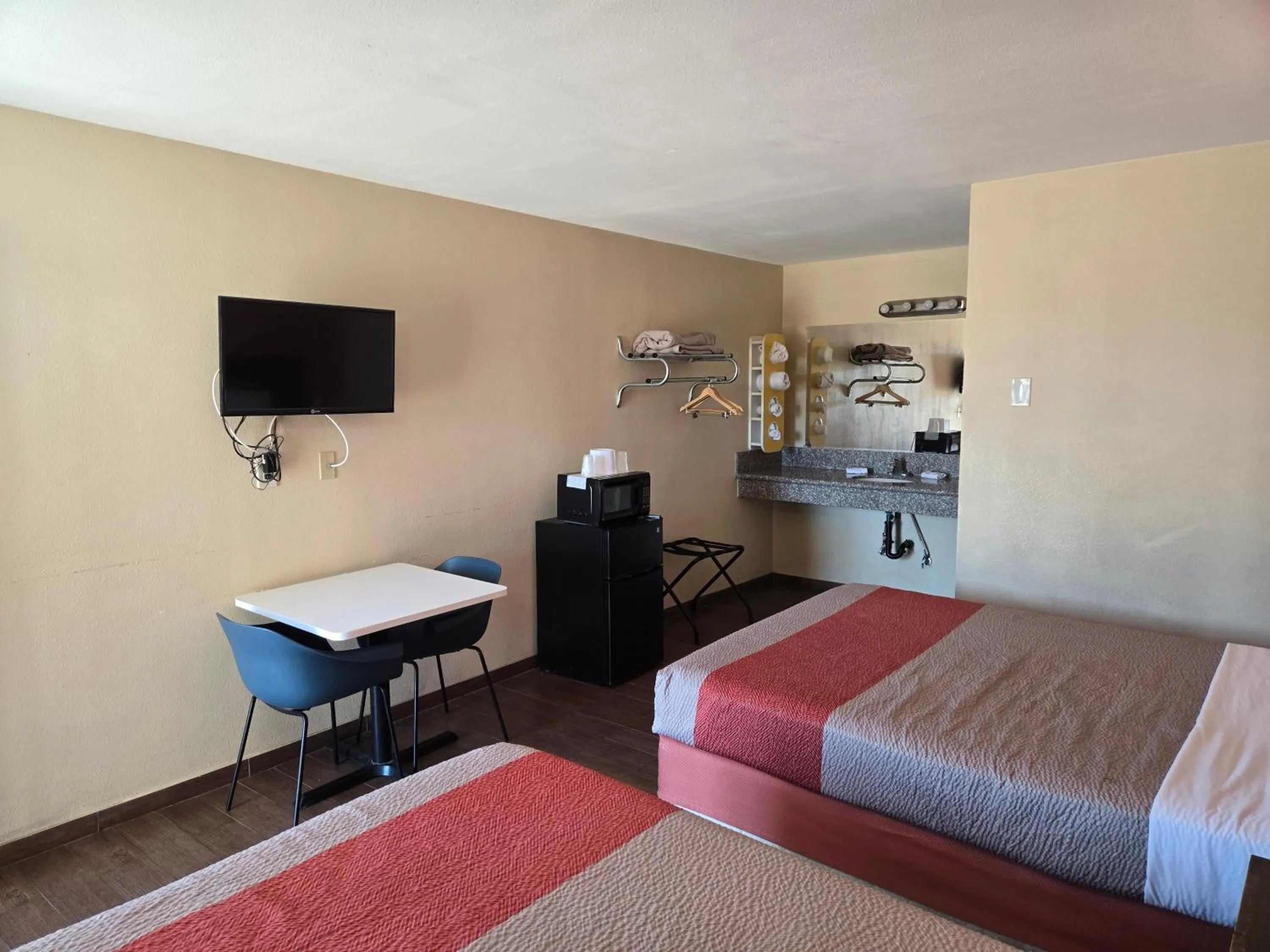 Bed in Motel 6-Blythe, CA - South