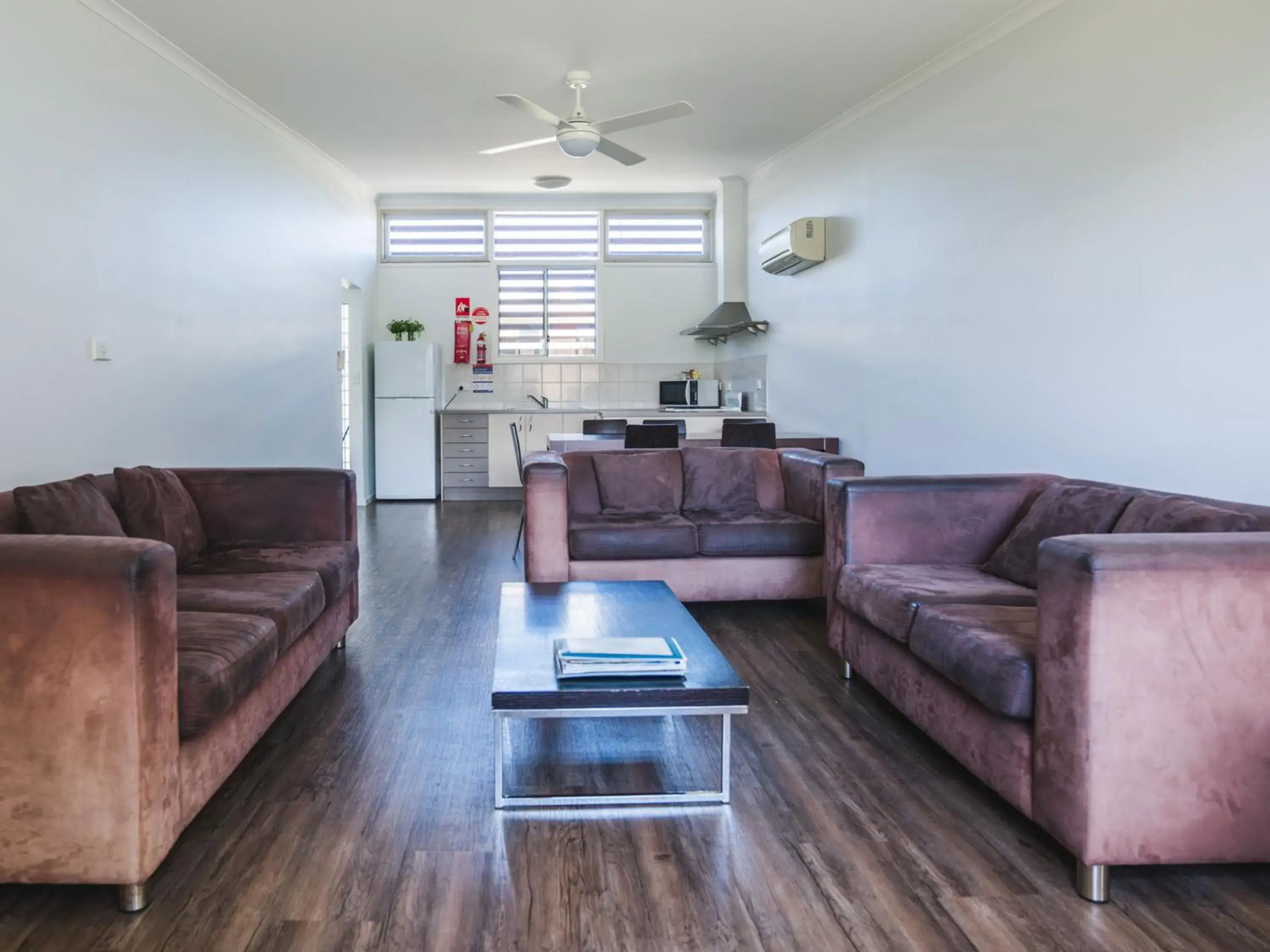 Three-Bedroom Apartment with Lake View in Mounties @ Sussex Three-Bedroom Apartment with Lake View in Mounties @ Sussex