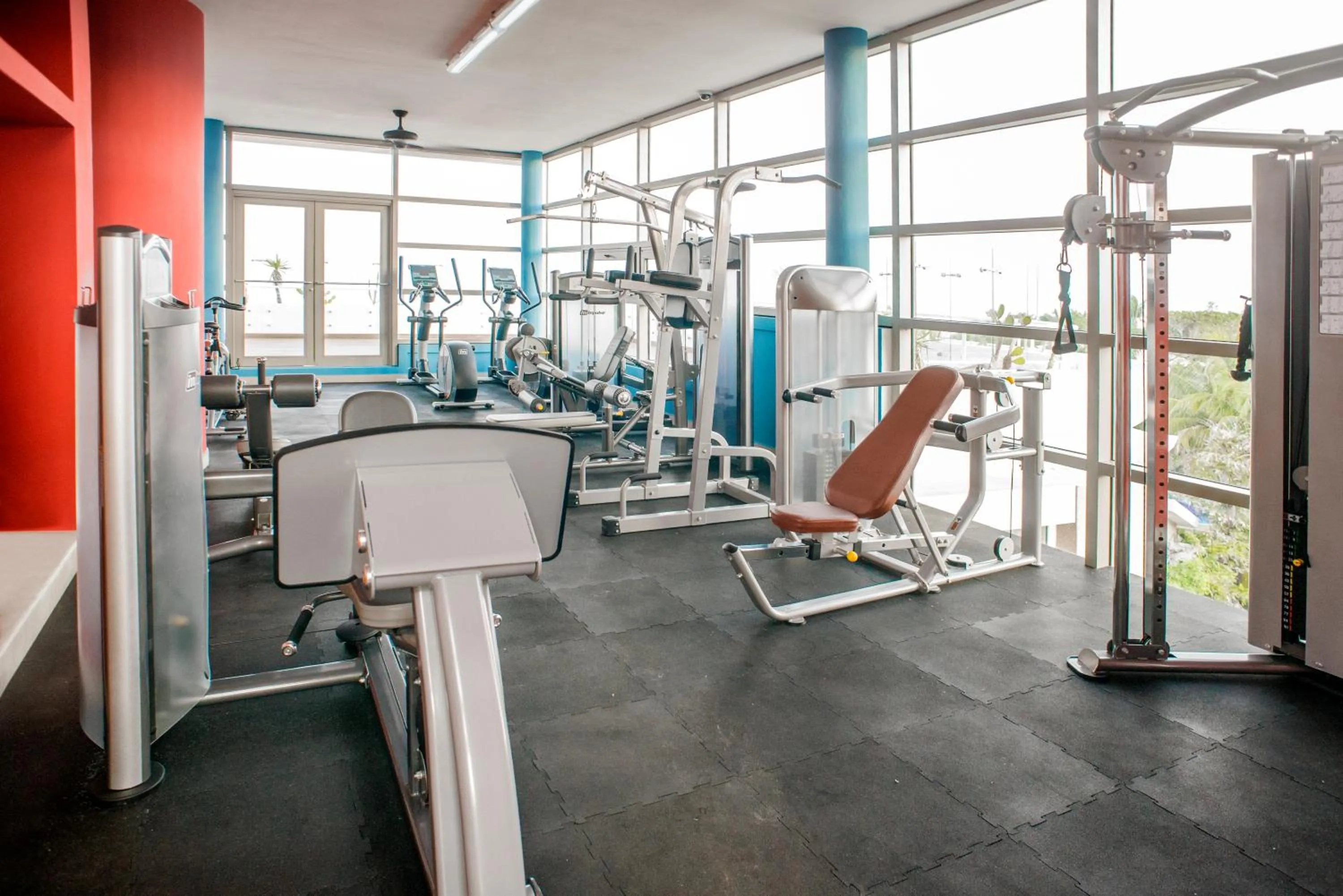 Day in Paradise Beach Hotel & Resort