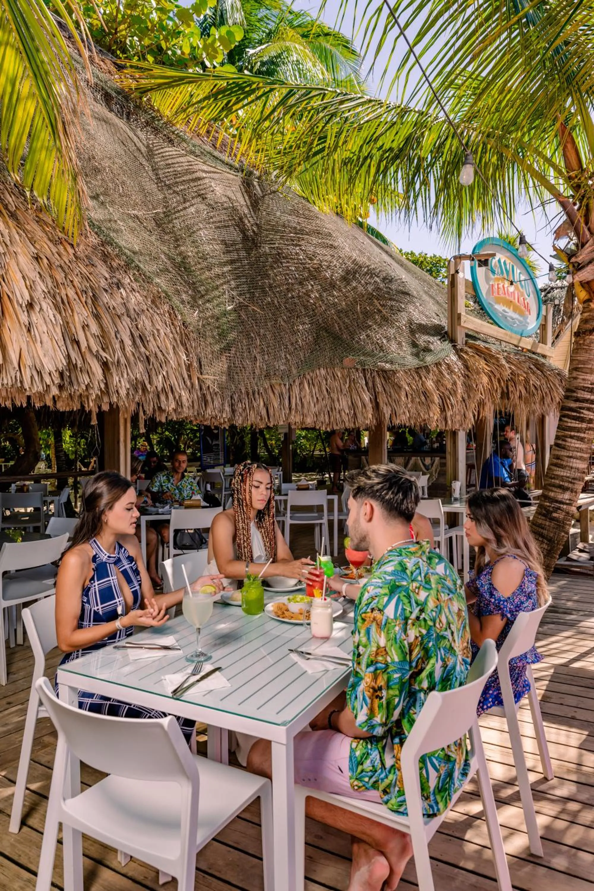 Restaurant/places to eat in Paradise Beach Hotel & Resort