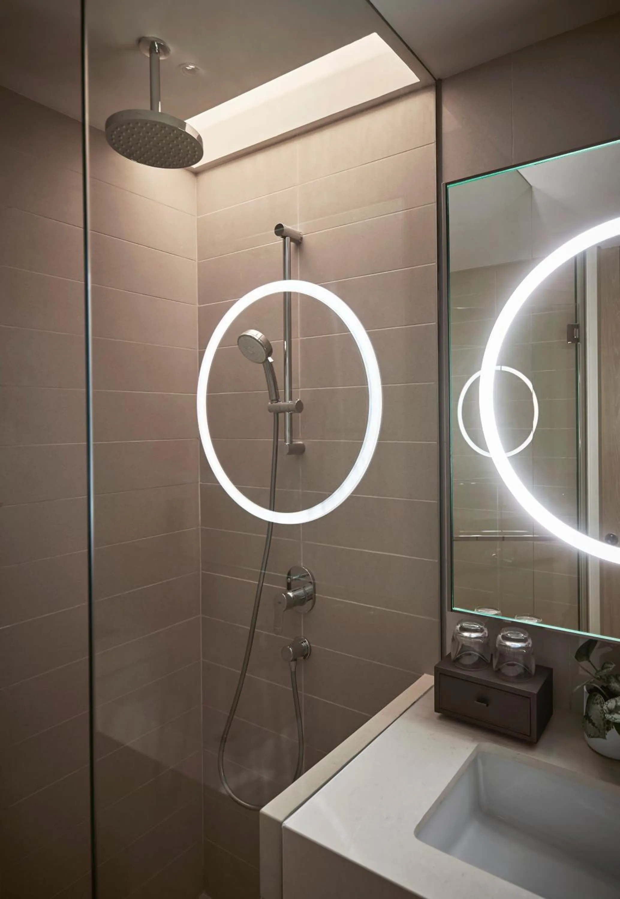 Photo of the whole room in Amari Kuala Lumpur