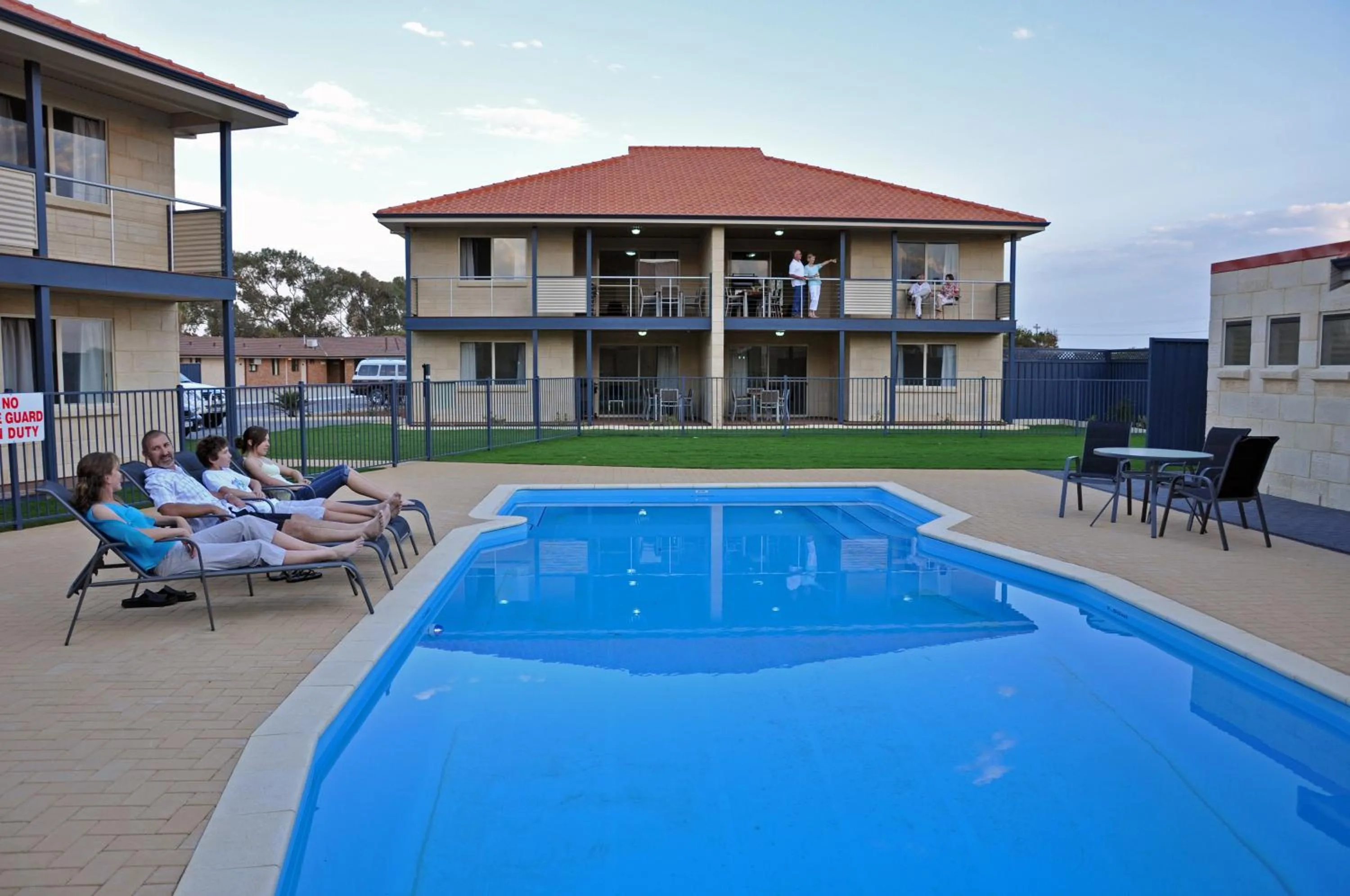 Swimming pool in Pinnacles Edge Resort