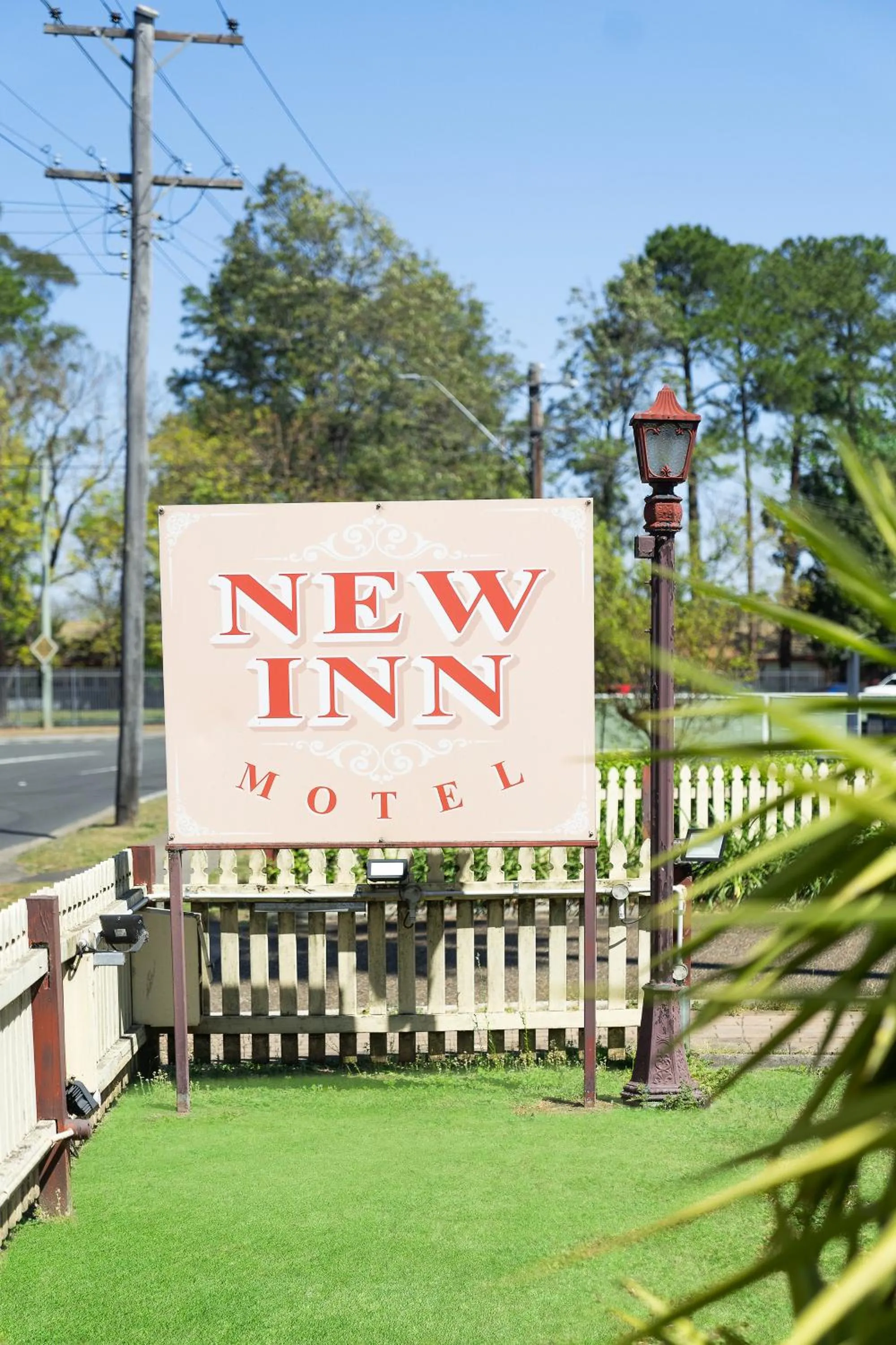 Street view in SureStay Hotel by Best Western, New Inn Richmond