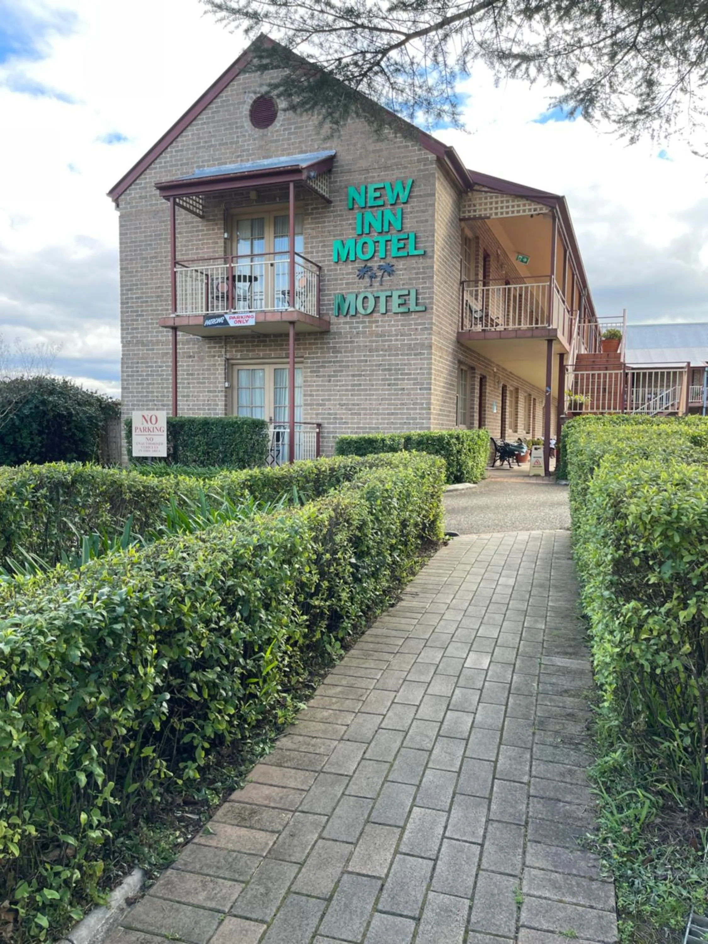 Property building in SureStay Hotel by Best Western, New Inn Richmond