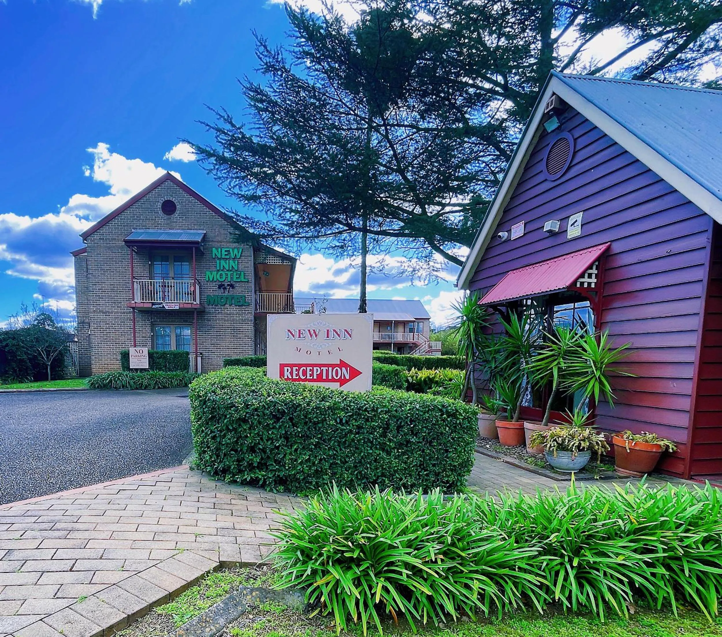 Property building in SureStay Hotel by Best Western, New Inn Richmond