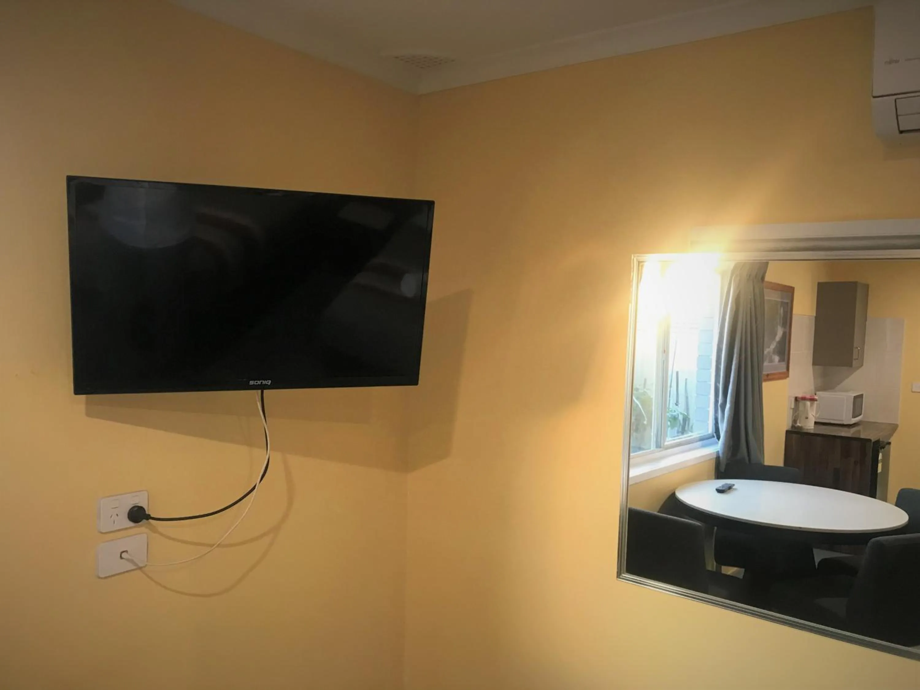 TV and multimedia in Toukley Motor Inn