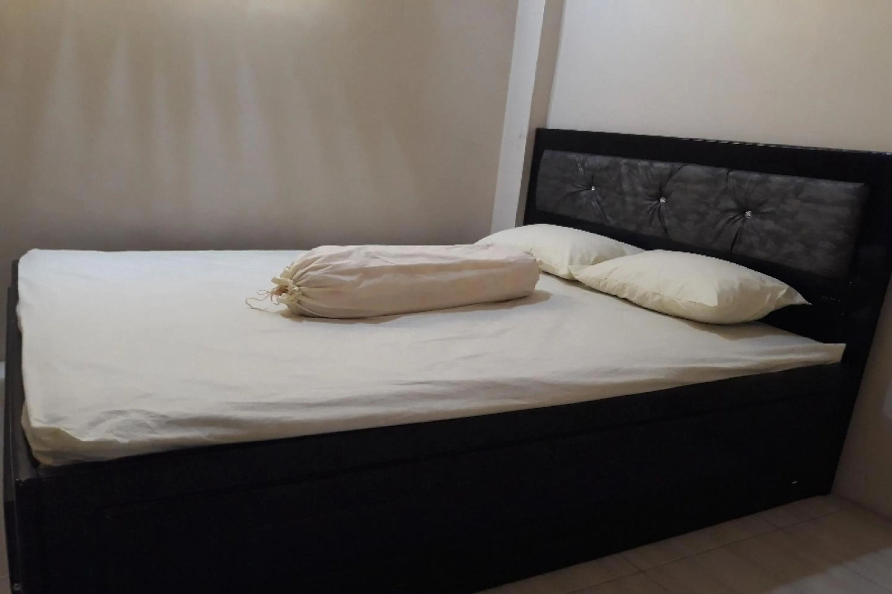 Bedroom, Bed in OYO 91162 Homestay Ansyariah Syariah