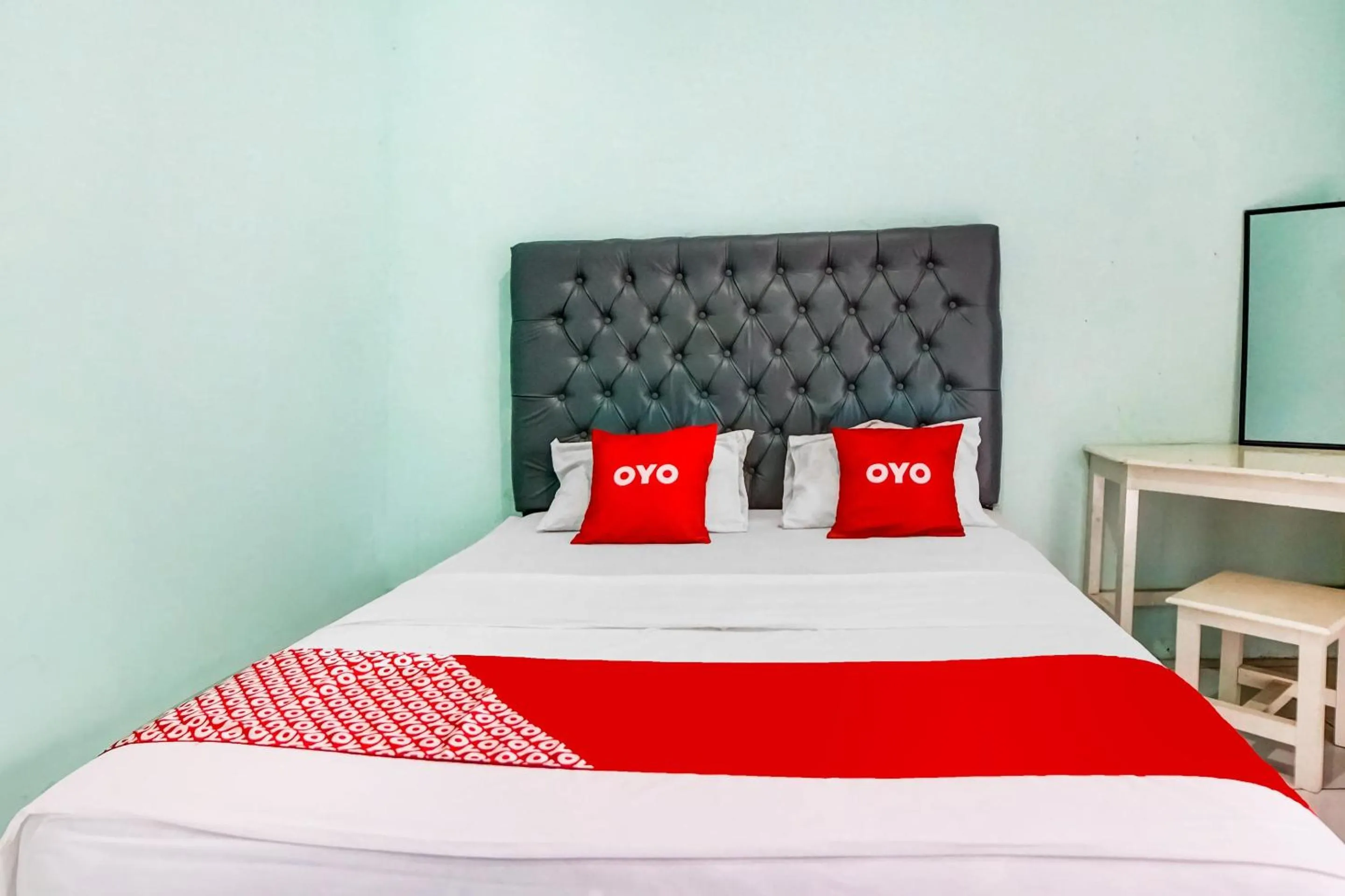 Bedroom in Hotel O Roemah Gh