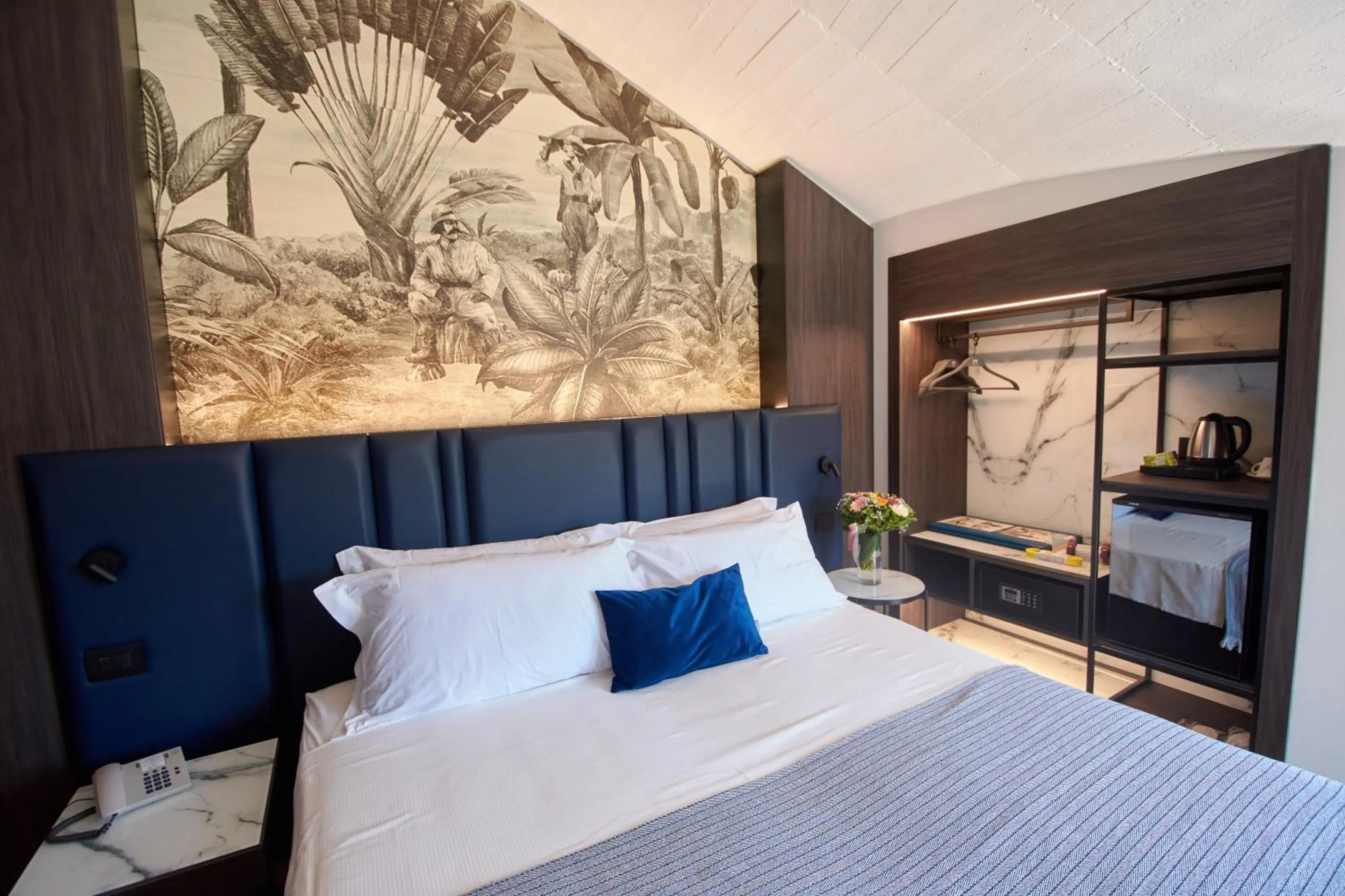 Bed in Hotel Leonessa