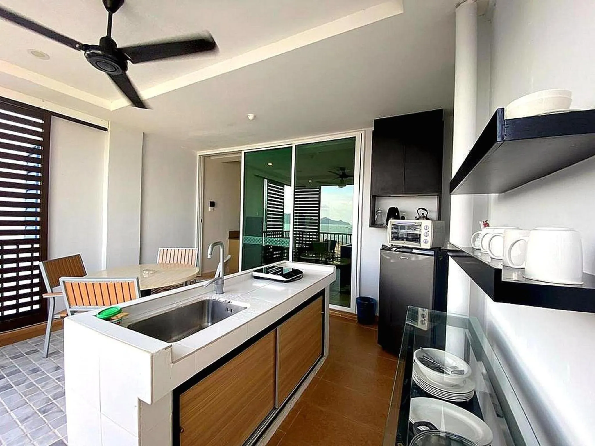 Kitchen or kitchenette in Dayang Bay Resort Langkawi