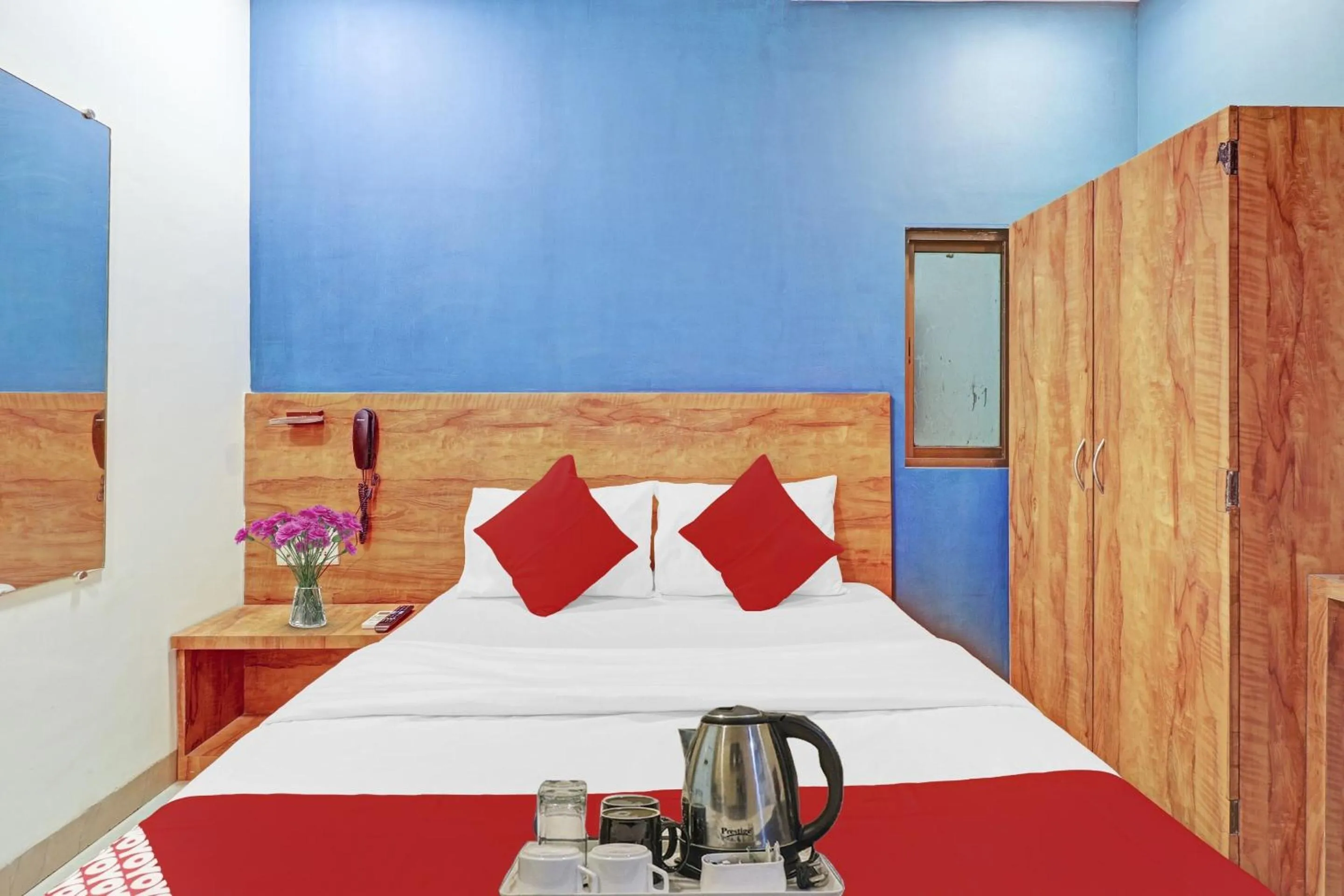 Bedroom, Bed in HOTELO THE MUMBAI INN