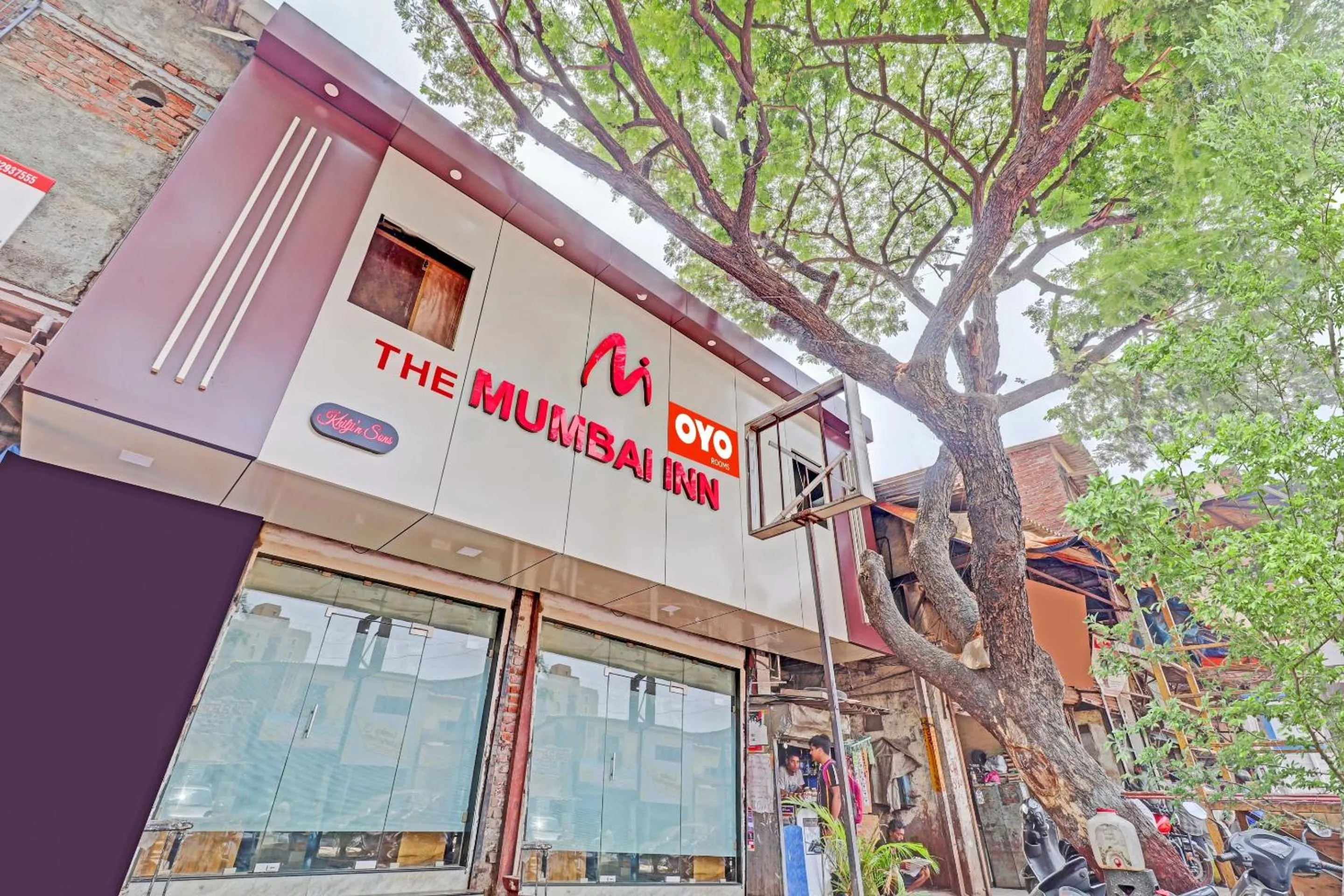 Facade/entrance in HOTELO THE MUMBAI INN