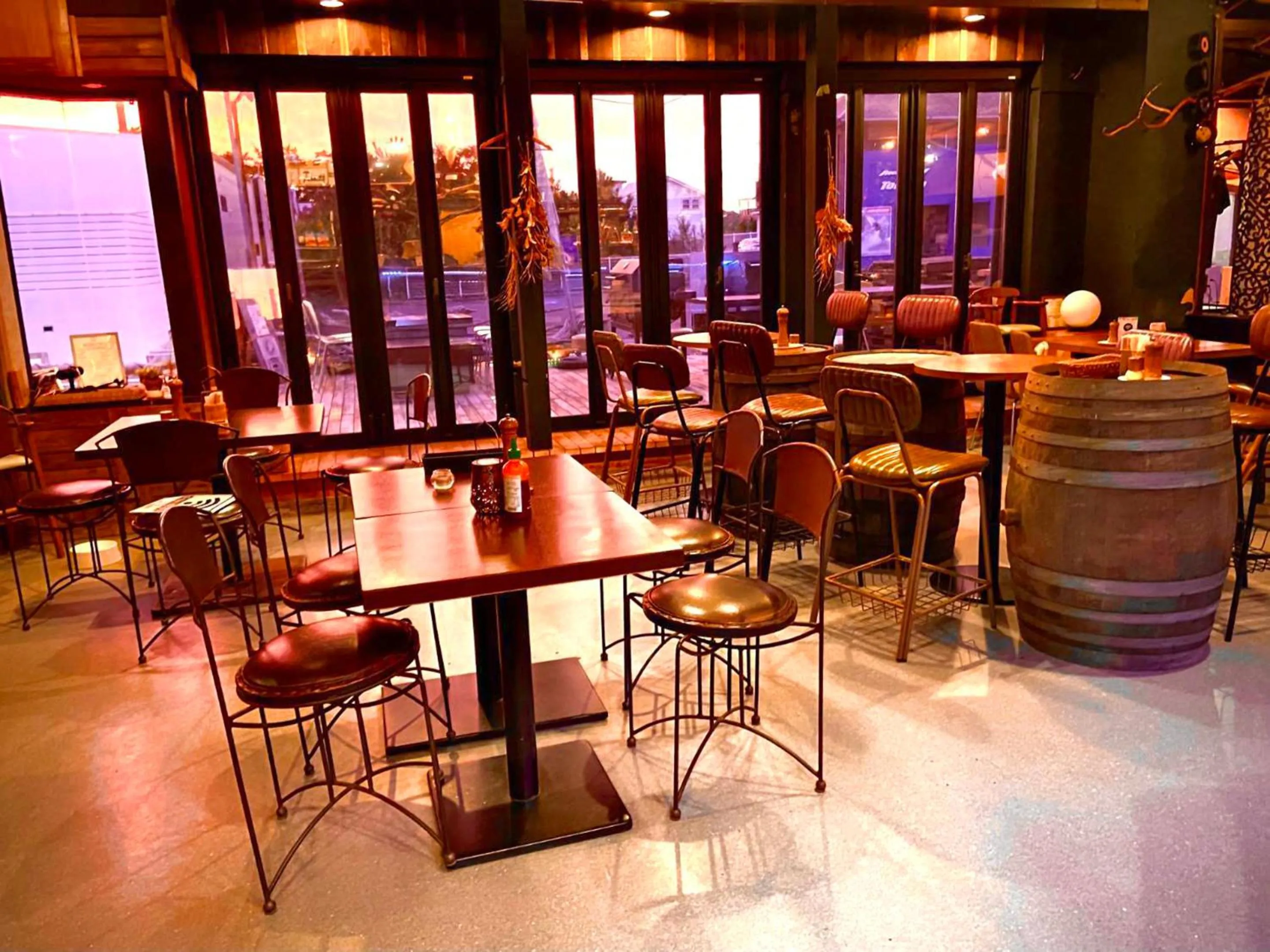 Restaurant/places to eat in Drive in Ichinomiya motel