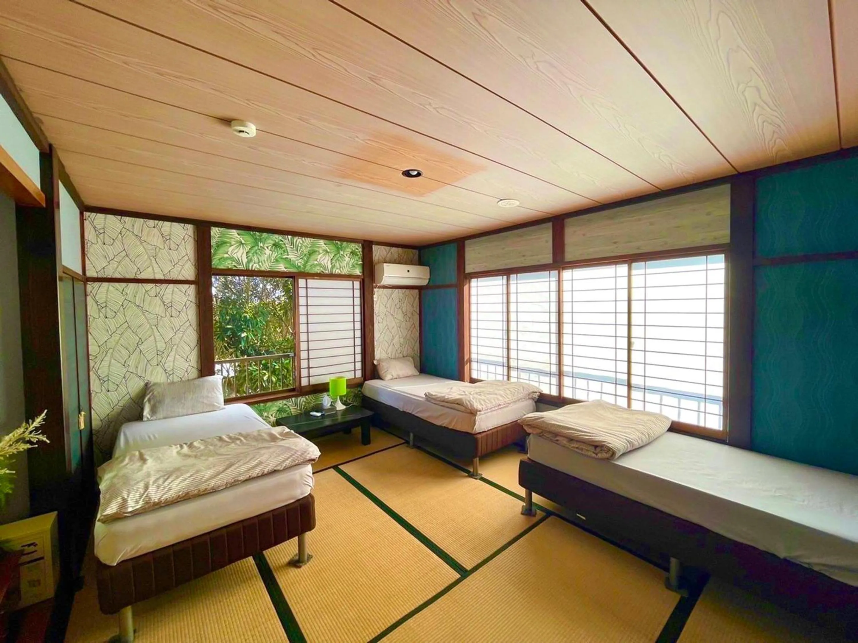 Photo of the whole room, Bed in Drive in Ichinomiya motel