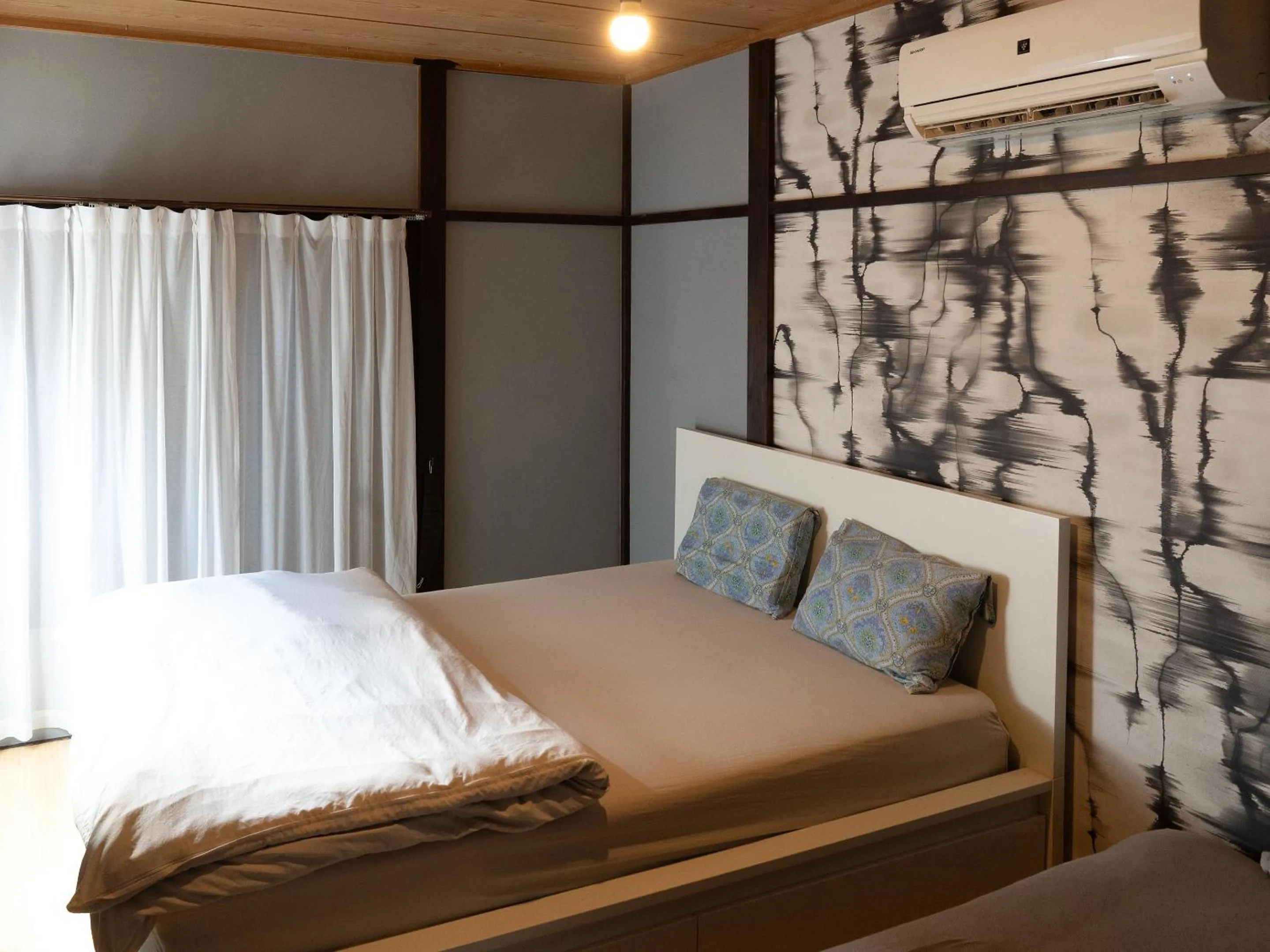 Photo of the whole room, Bed in Drive in Ichinomiya motel