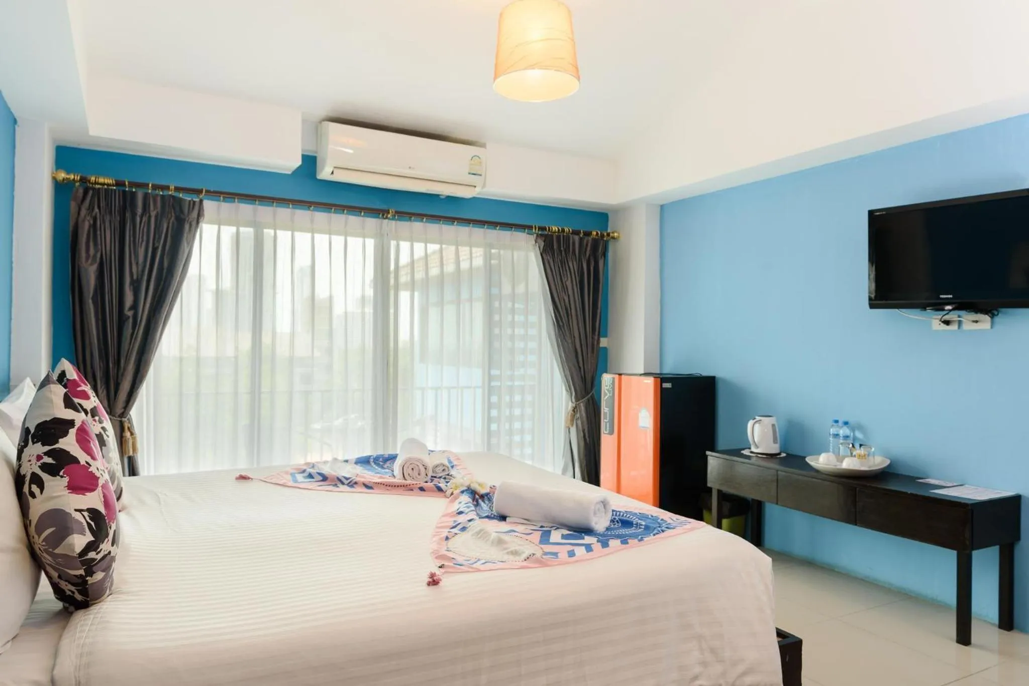 Bed in Stay Resort Pattaya