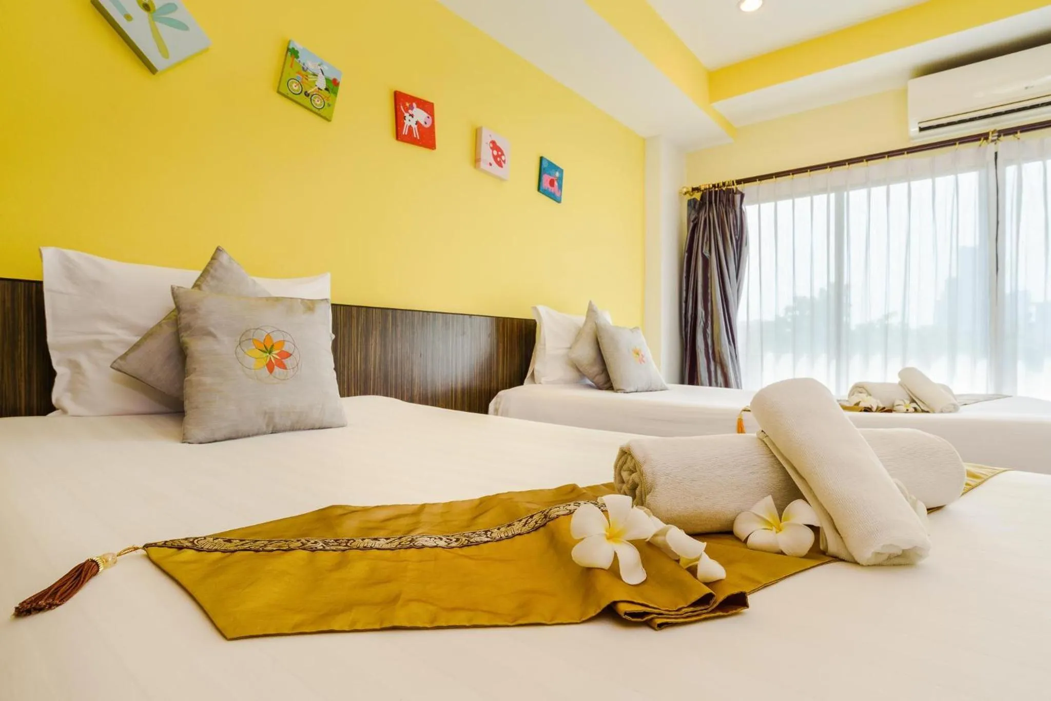 Bed in Stay Resort Pattaya