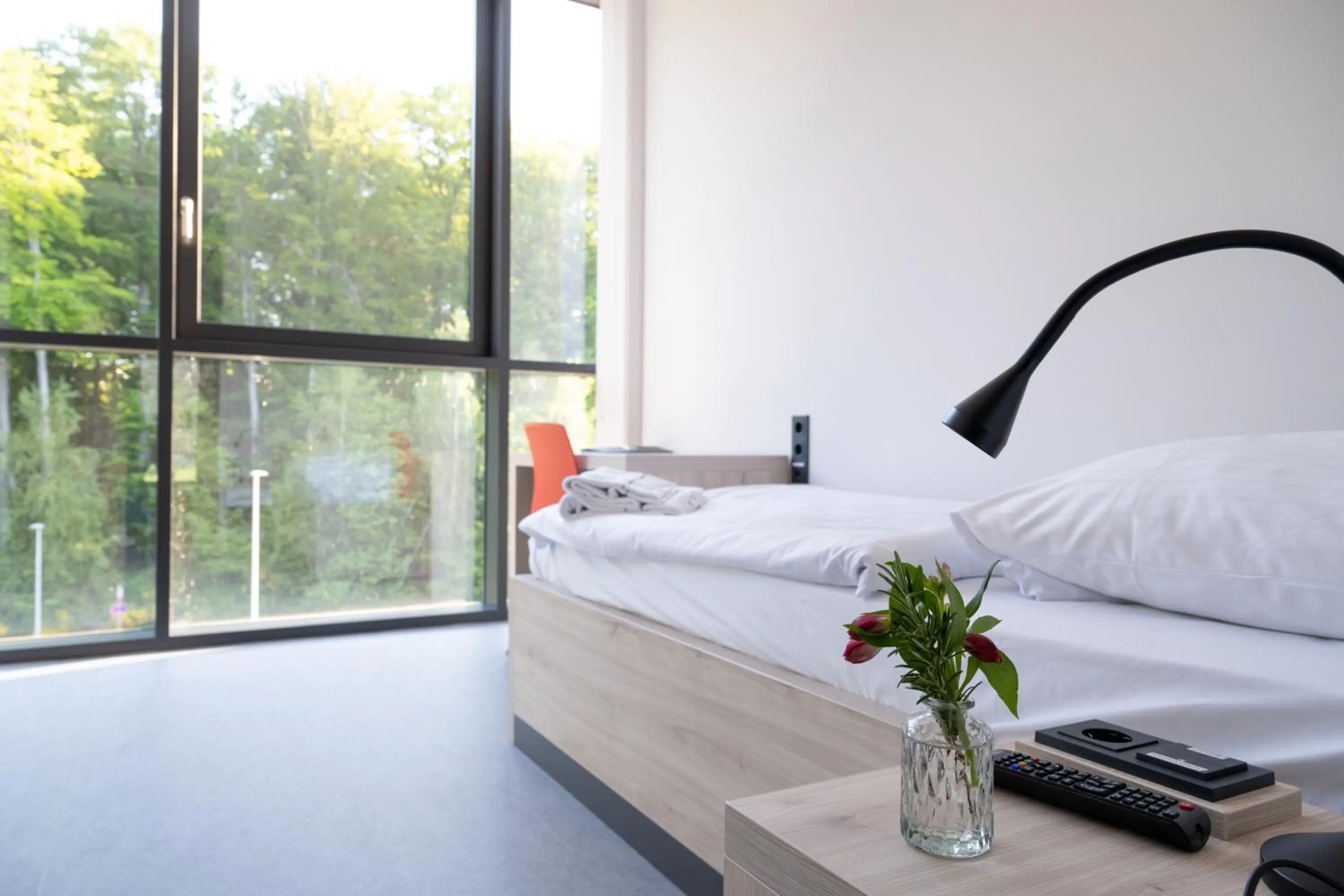 Bedroom, Bed in Hermann Neuberger Sportschule