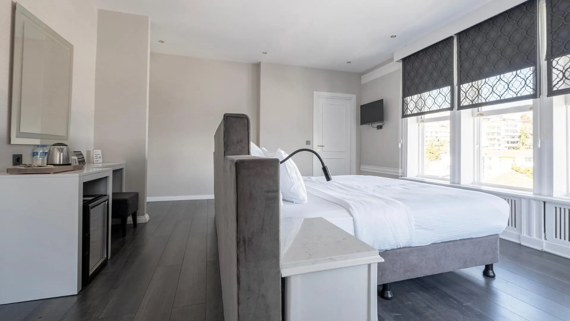 Photo of the whole room, Bed in Loop Hotel Bosphorus İstanbul