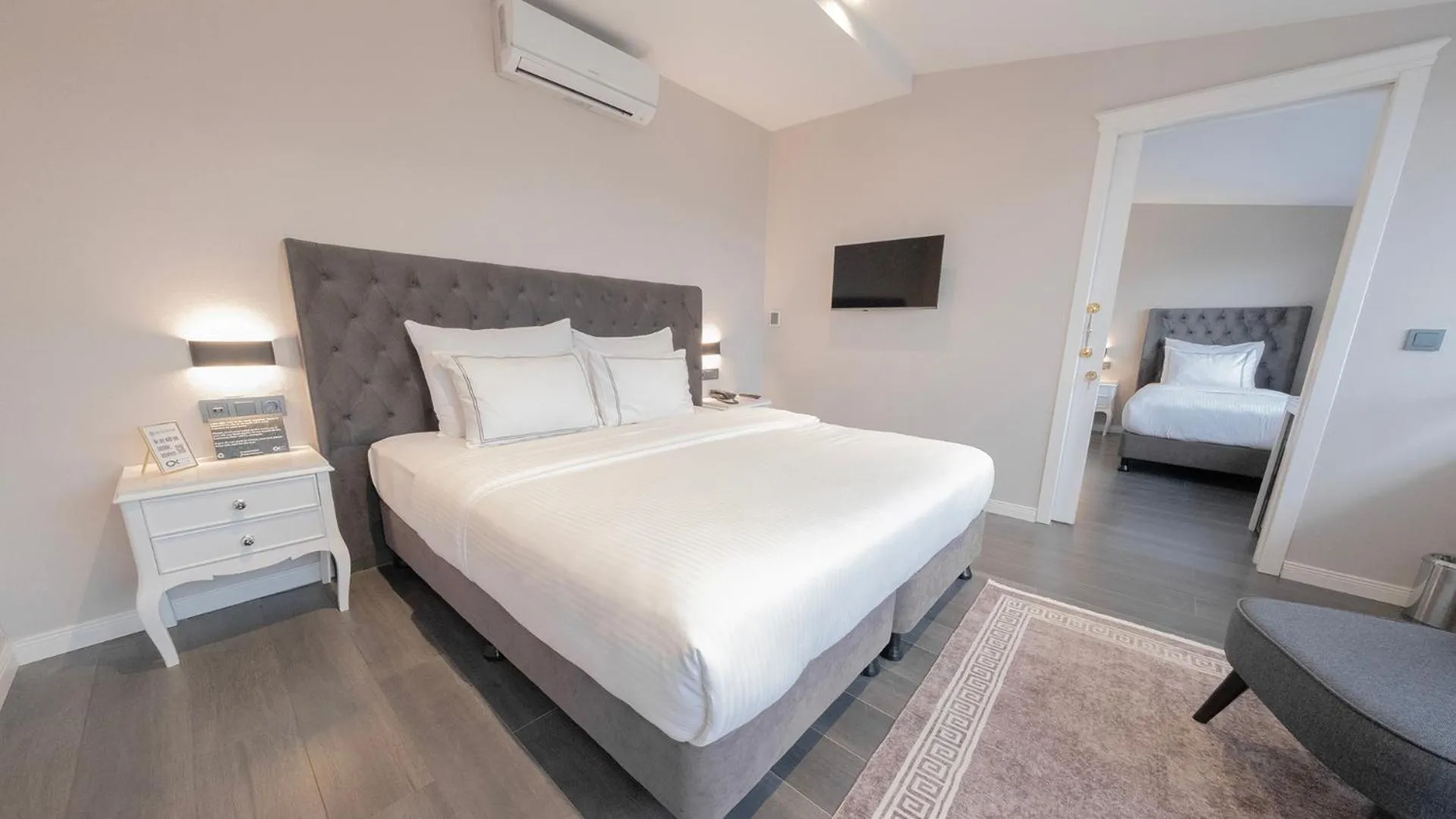 Photo of the whole room, Bed in Loop Hotel Bosphorus İstanbul