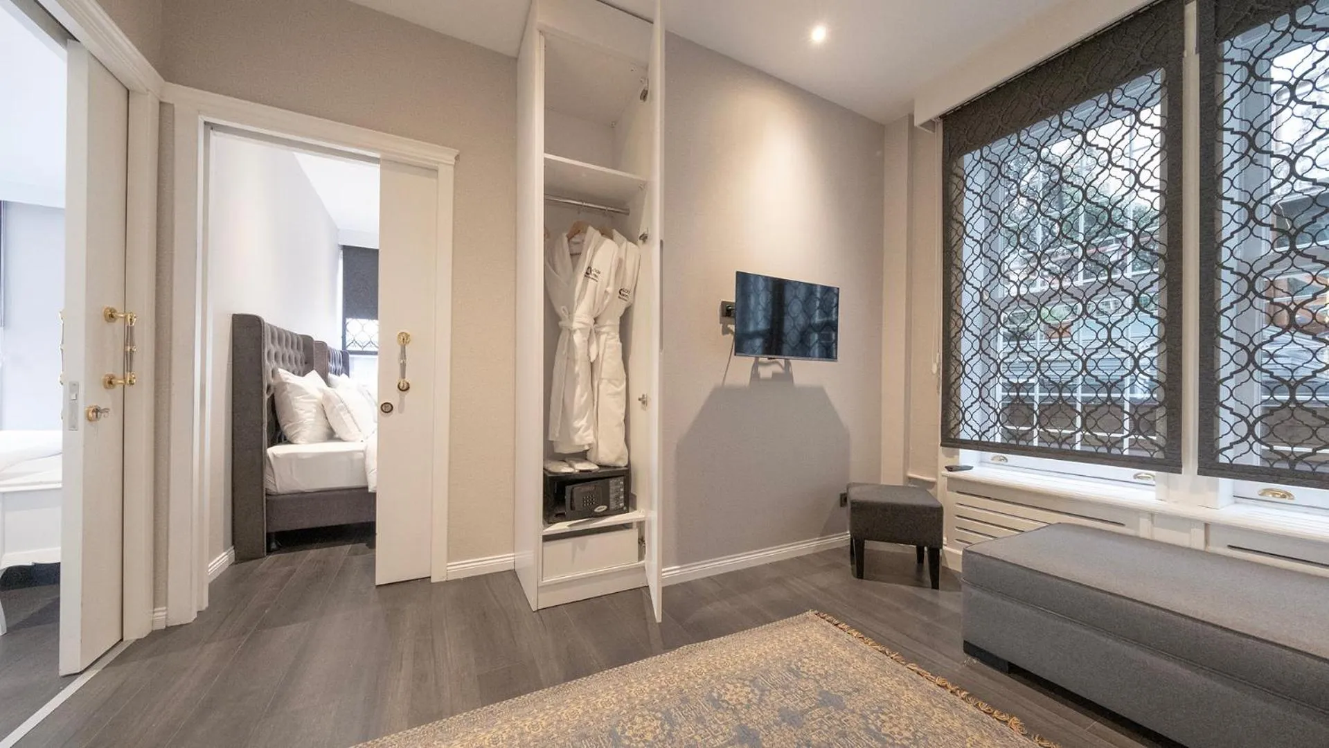 TV and multimedia, Bed in Loop Hotel Bosphorus İstanbul