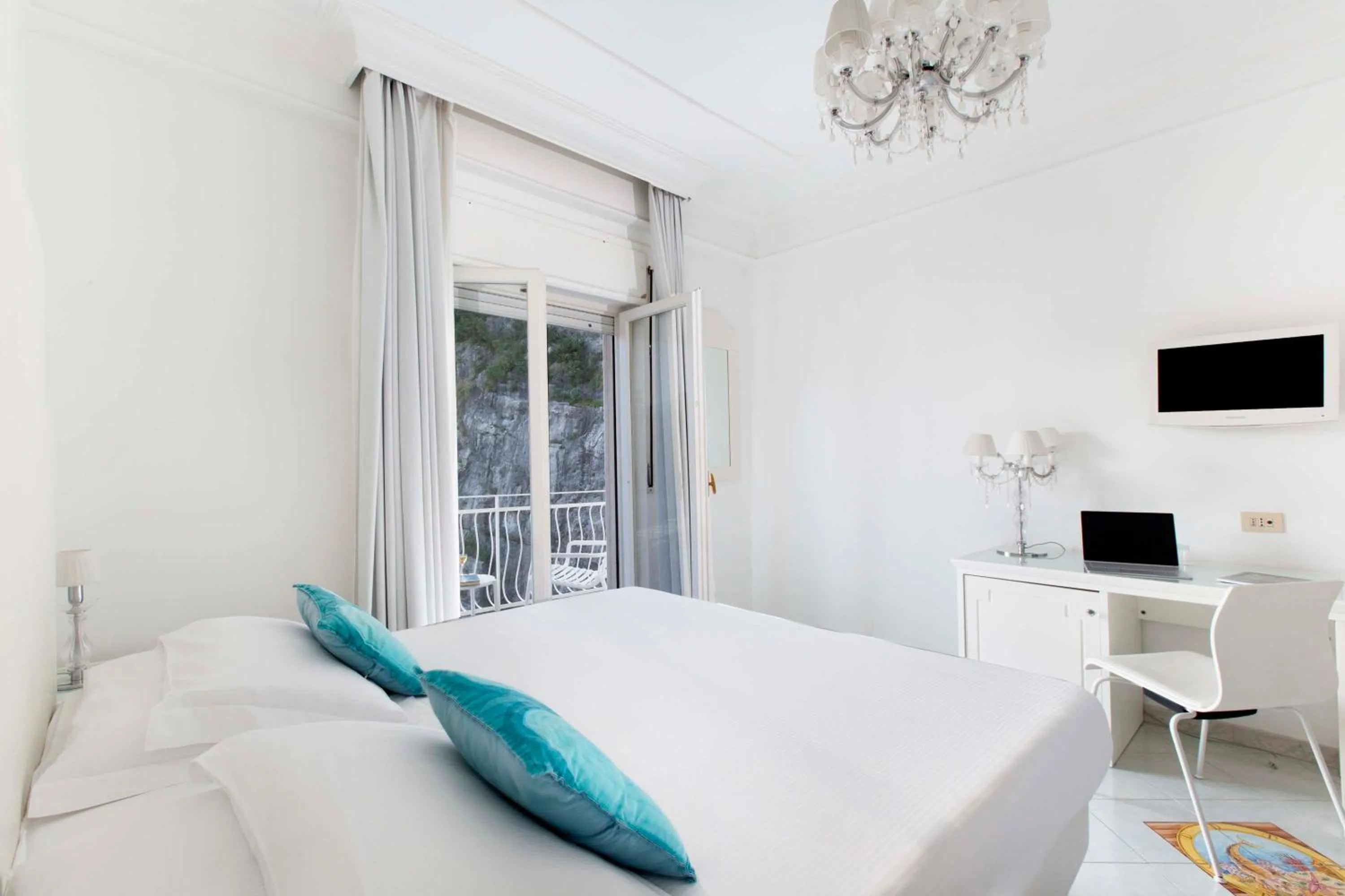 Bedroom in Hotel Admiral