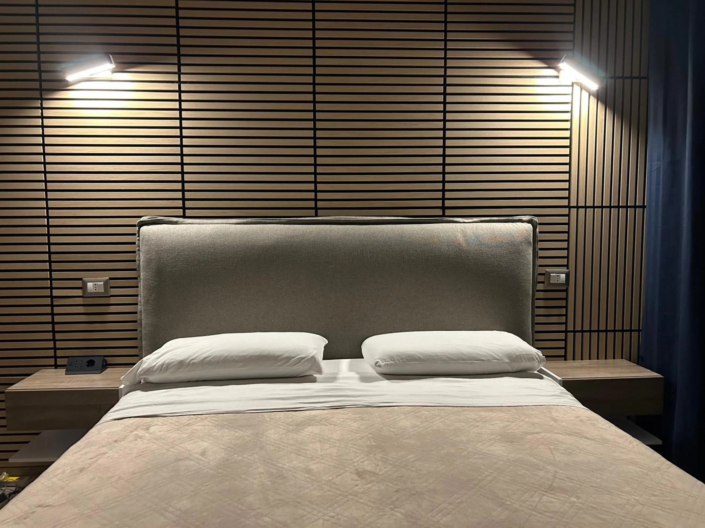 Bed in International Naples