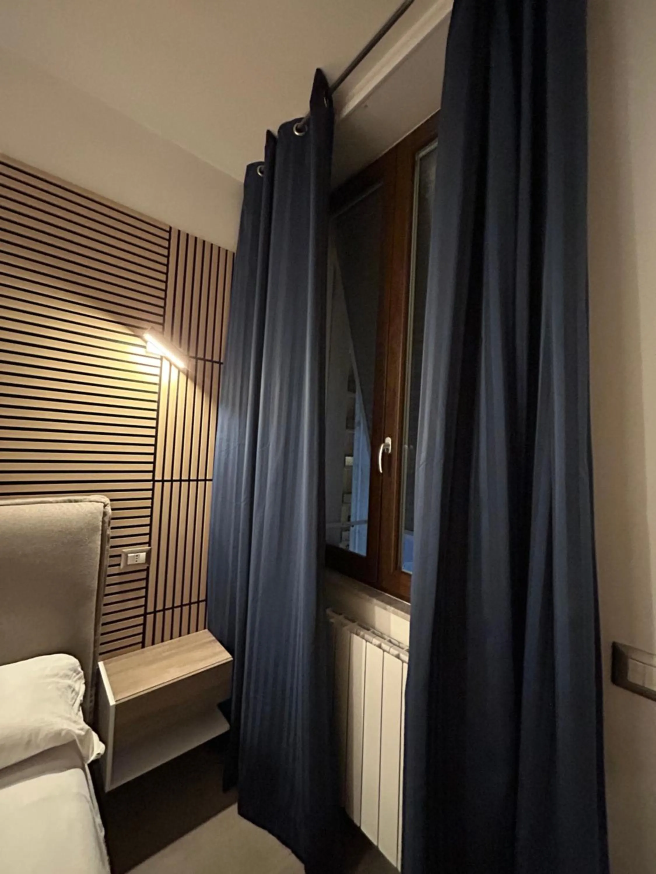 Bed in International Naples