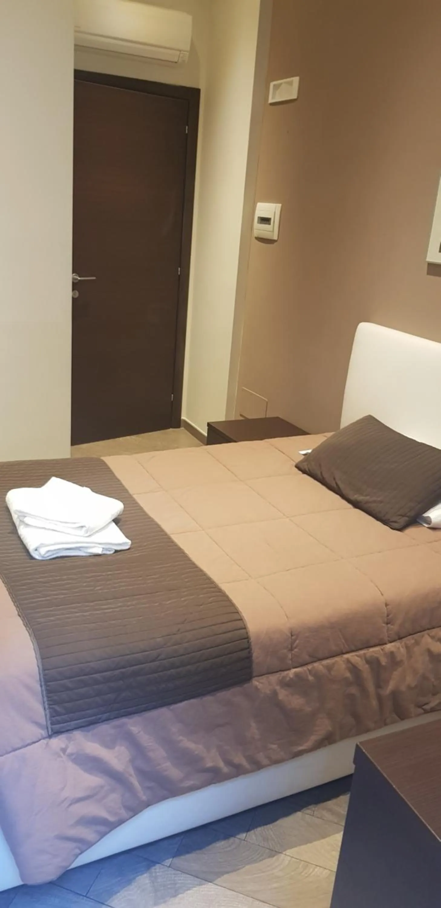 Bedroom, Bed in Mia Suites