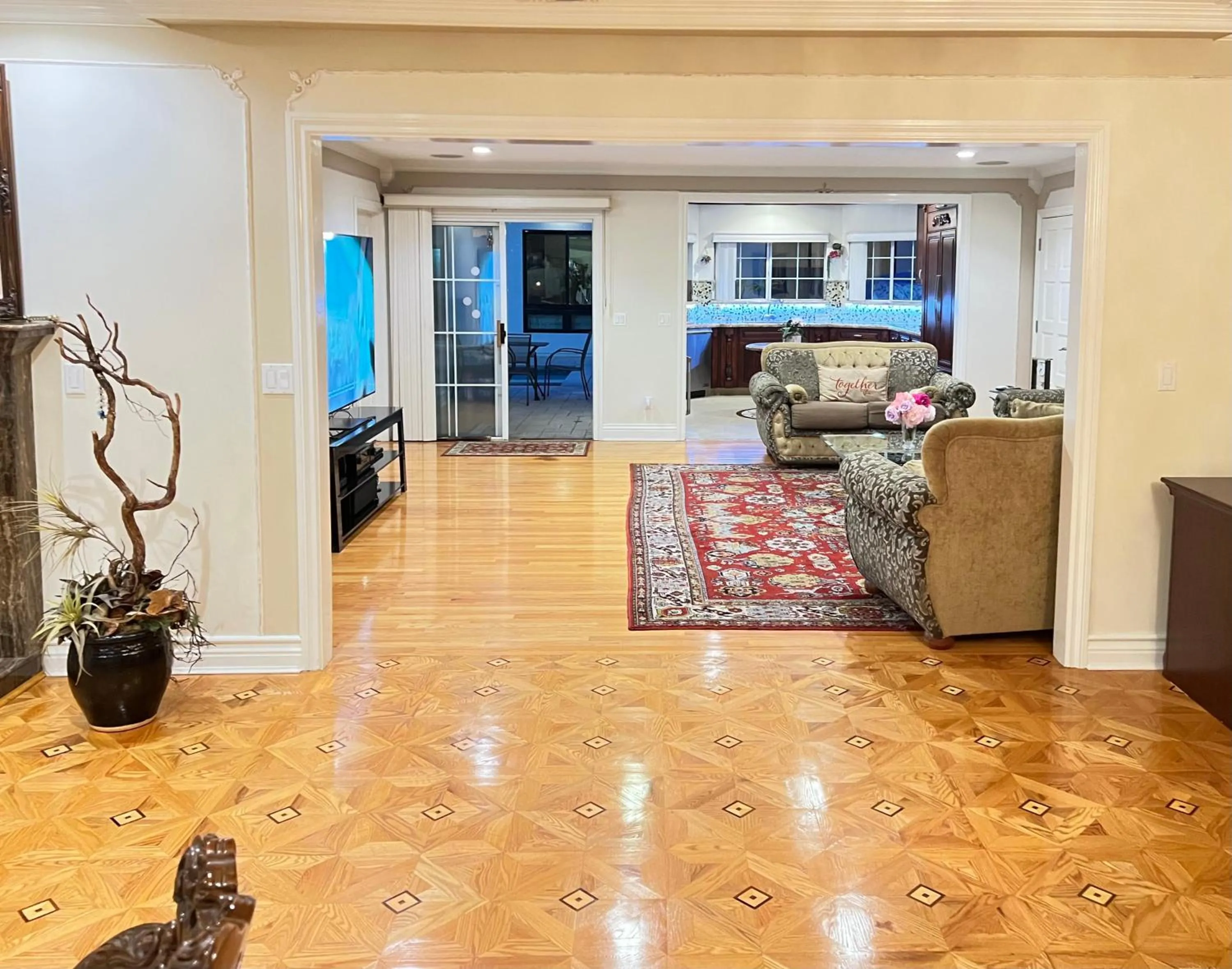 Property building in NoHo Luxury Oasis I saltwater pool-spa I sleeps up to 8 I 15 mins from Hollywood