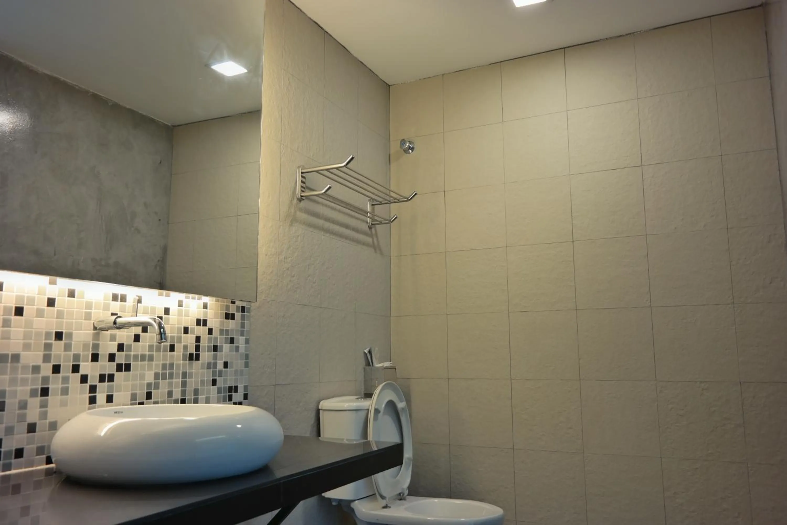 Bathroom in Summer Oscar Boutique Hotel