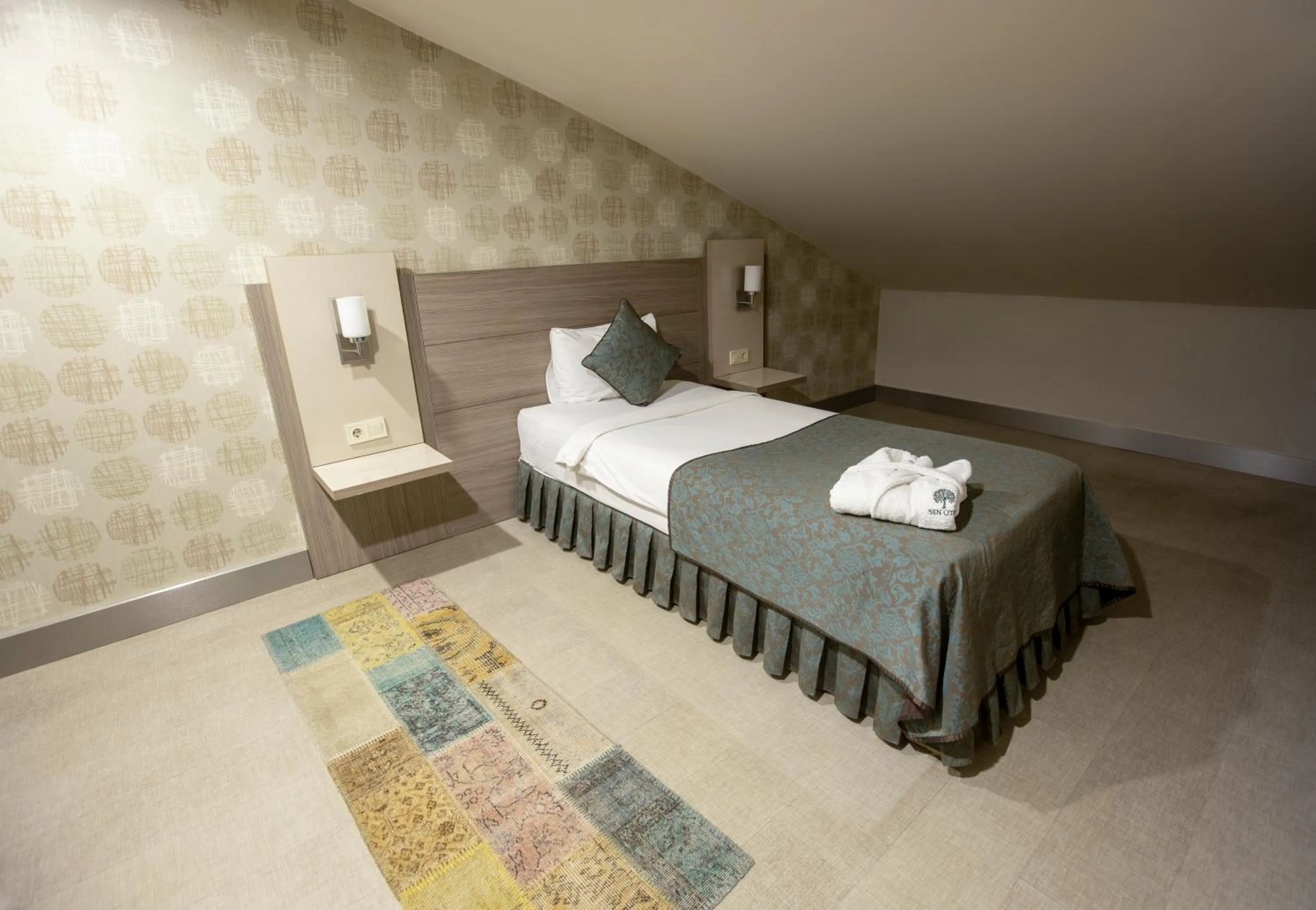 Bedroom, Bed in Sen Otel