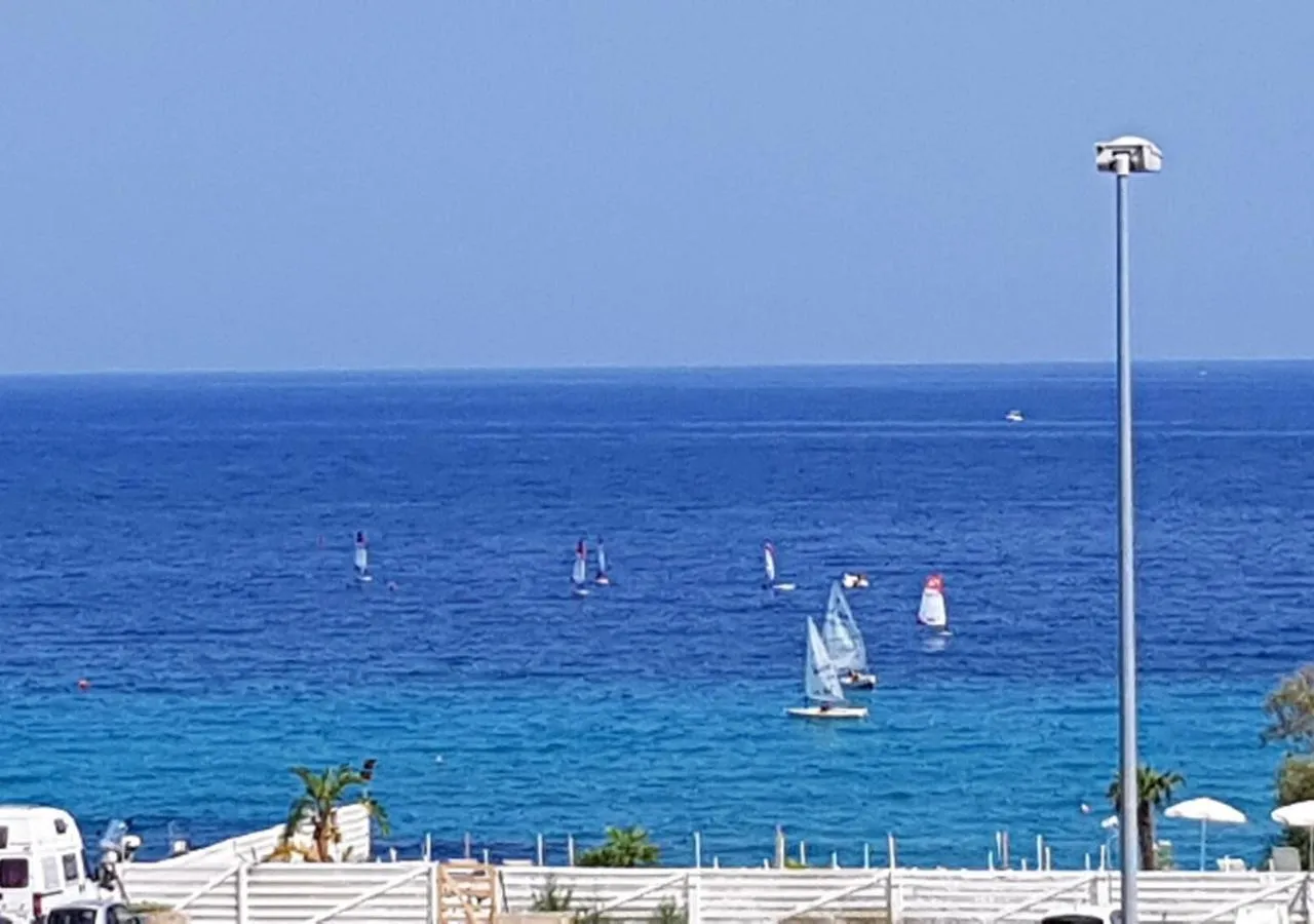 Beach in Addaura Village e Congressi