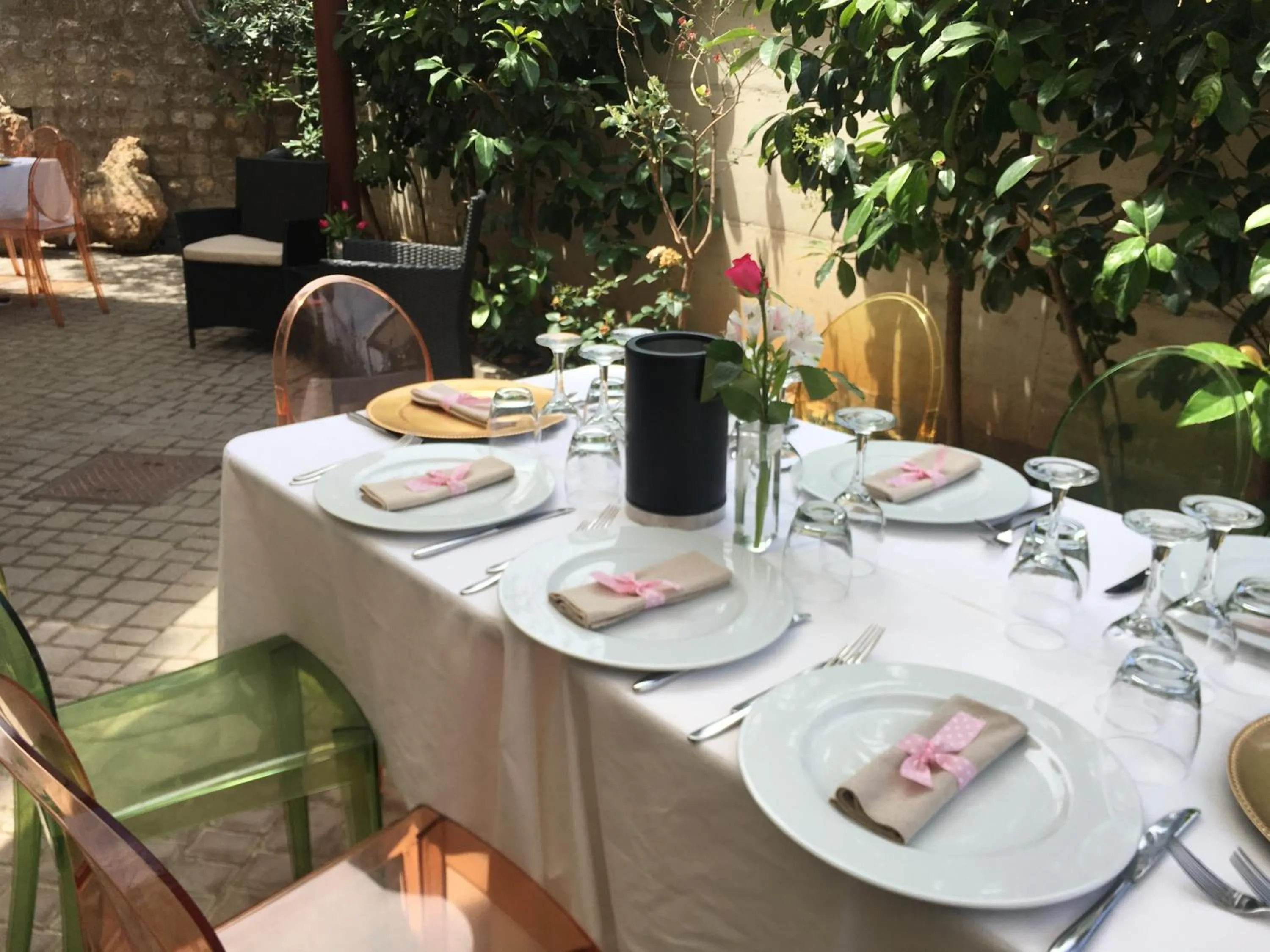 Restaurant/places to eat in Addaura Village e Congressi