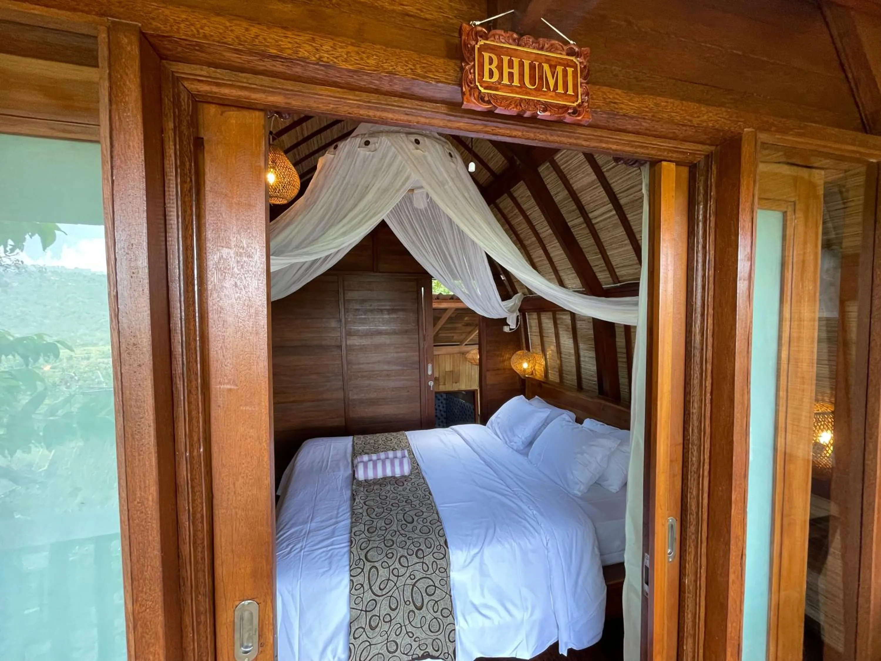 Bedroom, Bed in Taman Asta Gangga by ecommerceloka