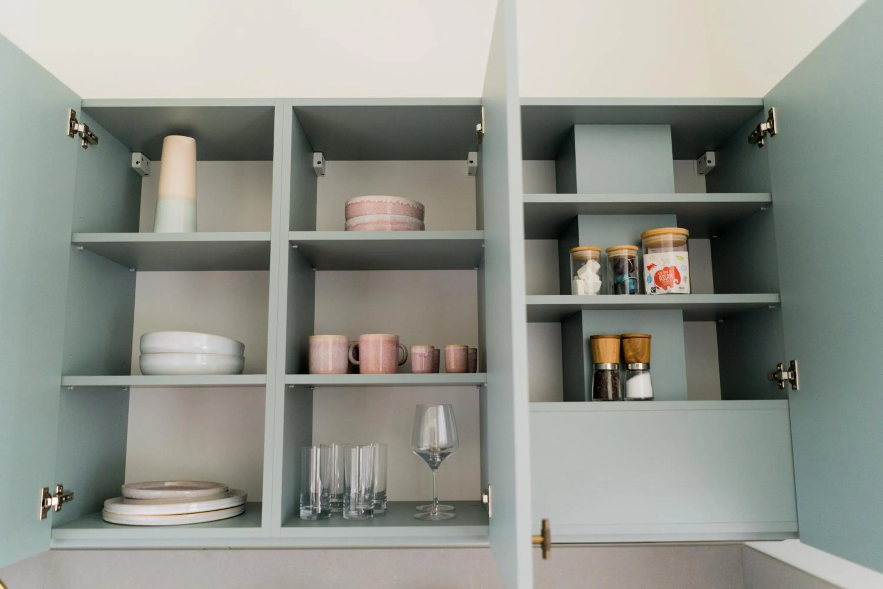 Kitchen or kitchenette in Bob W Munich Airport - Peterhof