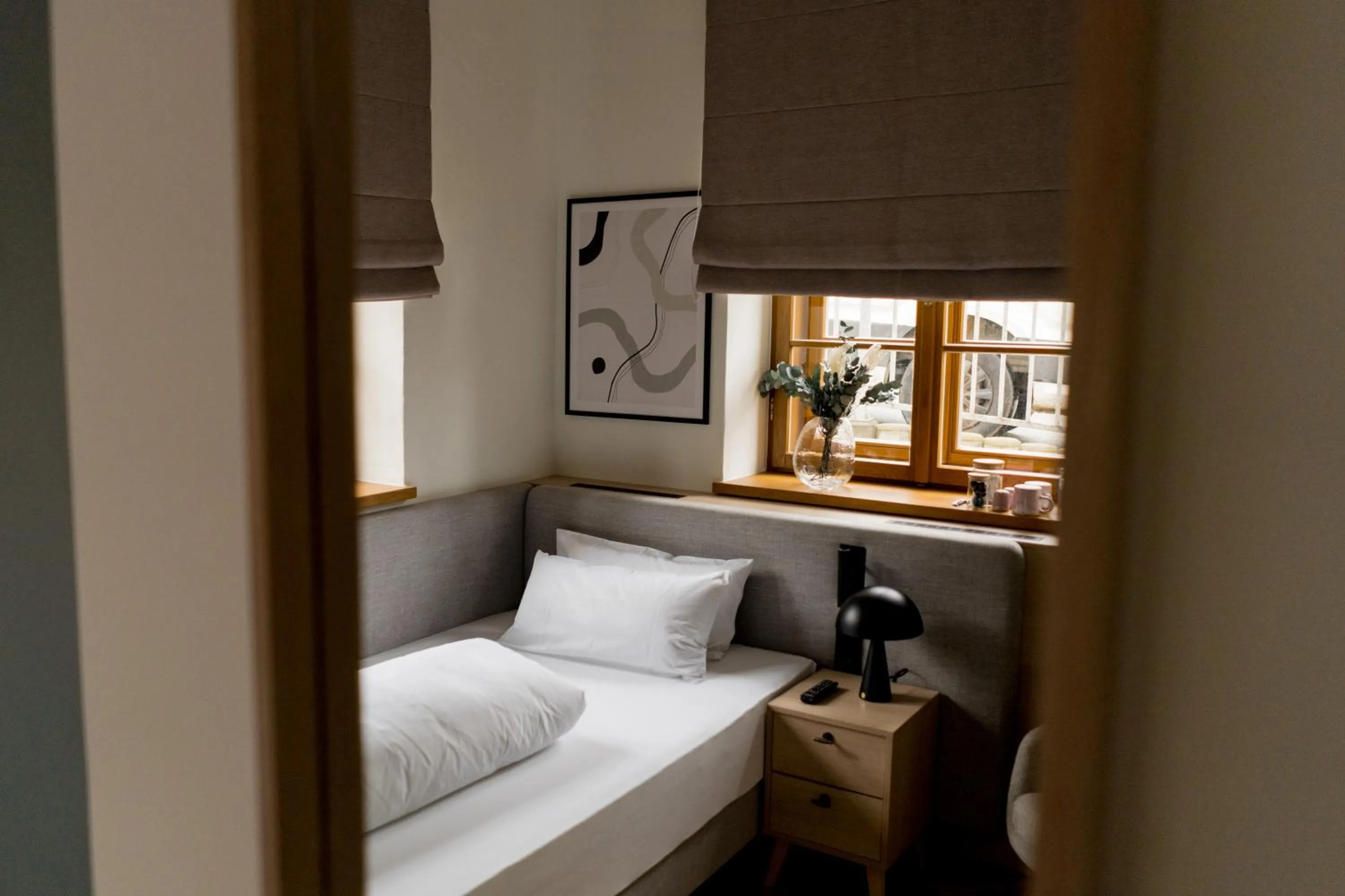 Bed in Bob W Munich Airport - Peterhof