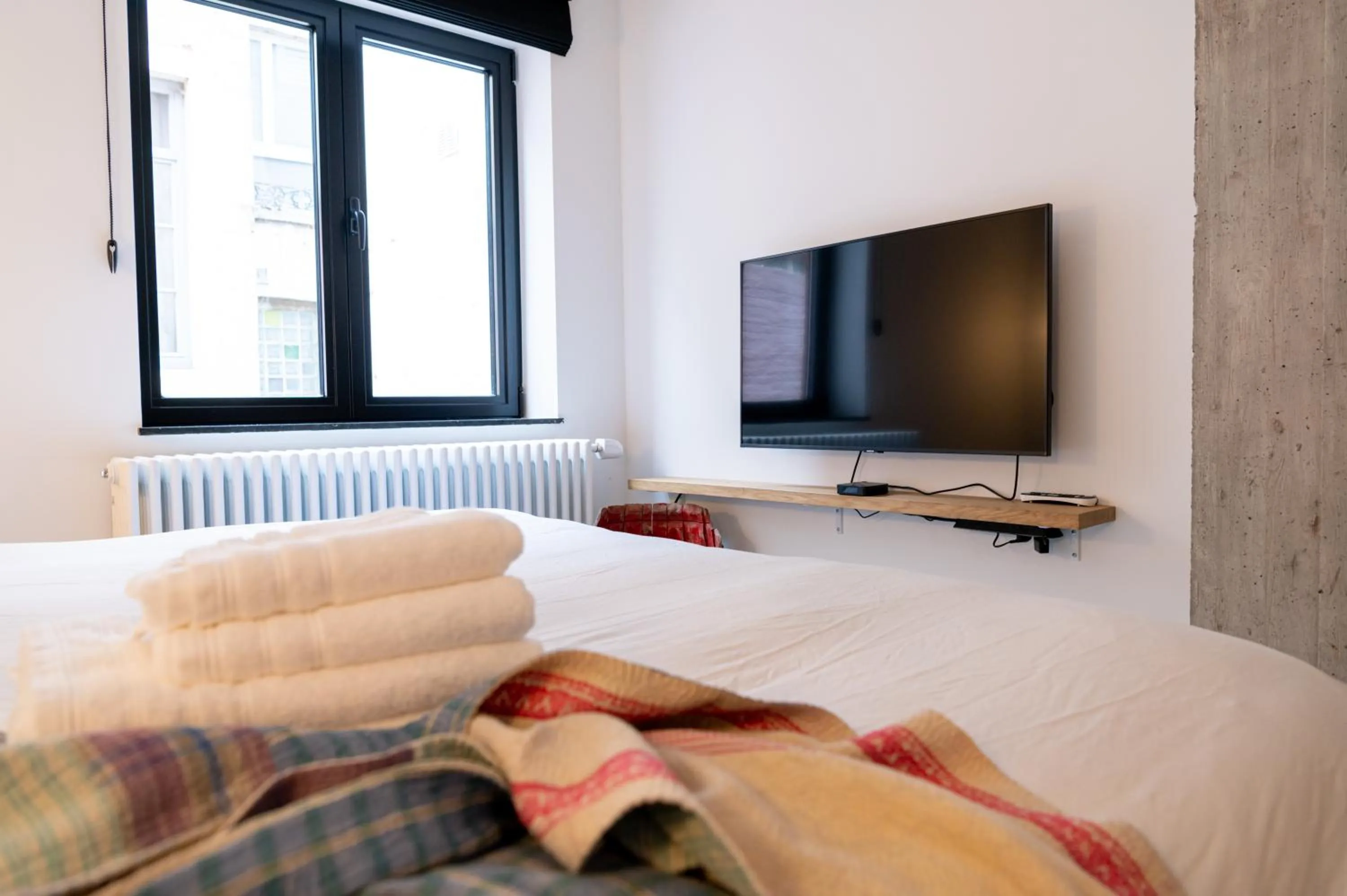 TV and multimedia, Bed in Espace 43 - Les 7 chambres