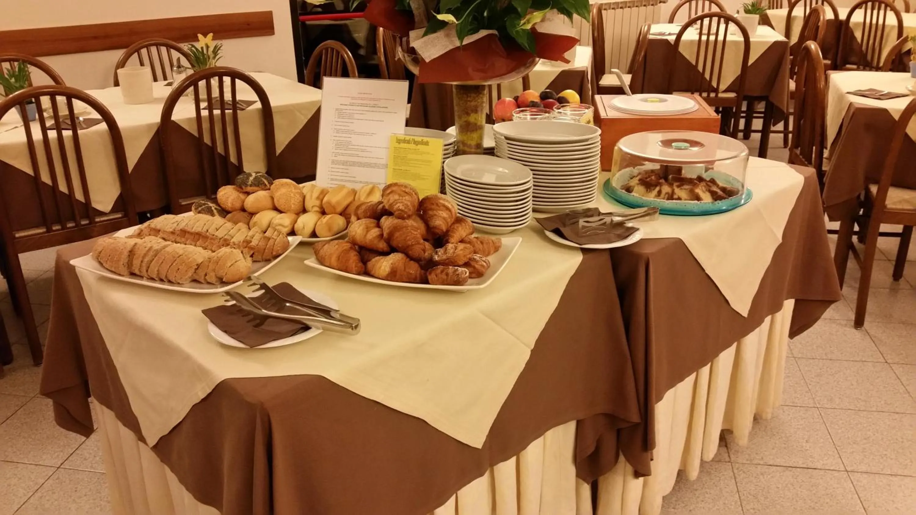 Breakfast in Albergo Al Cacciatore