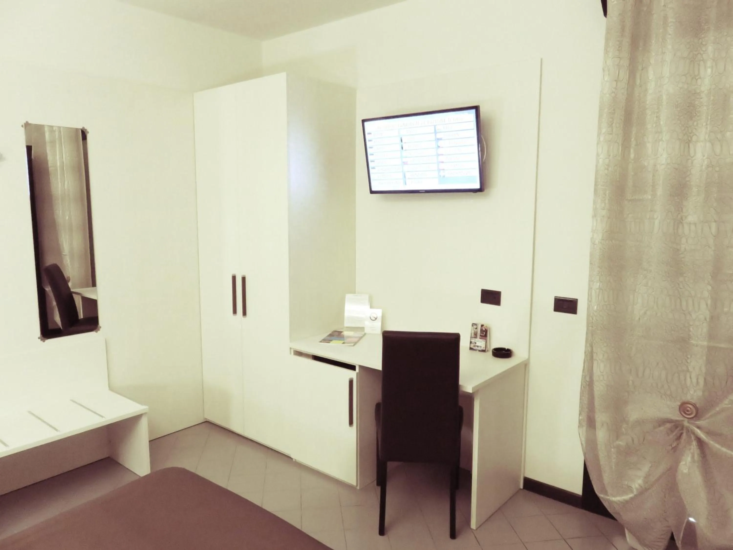 Decorative detail in Albergo Al Cacciatore